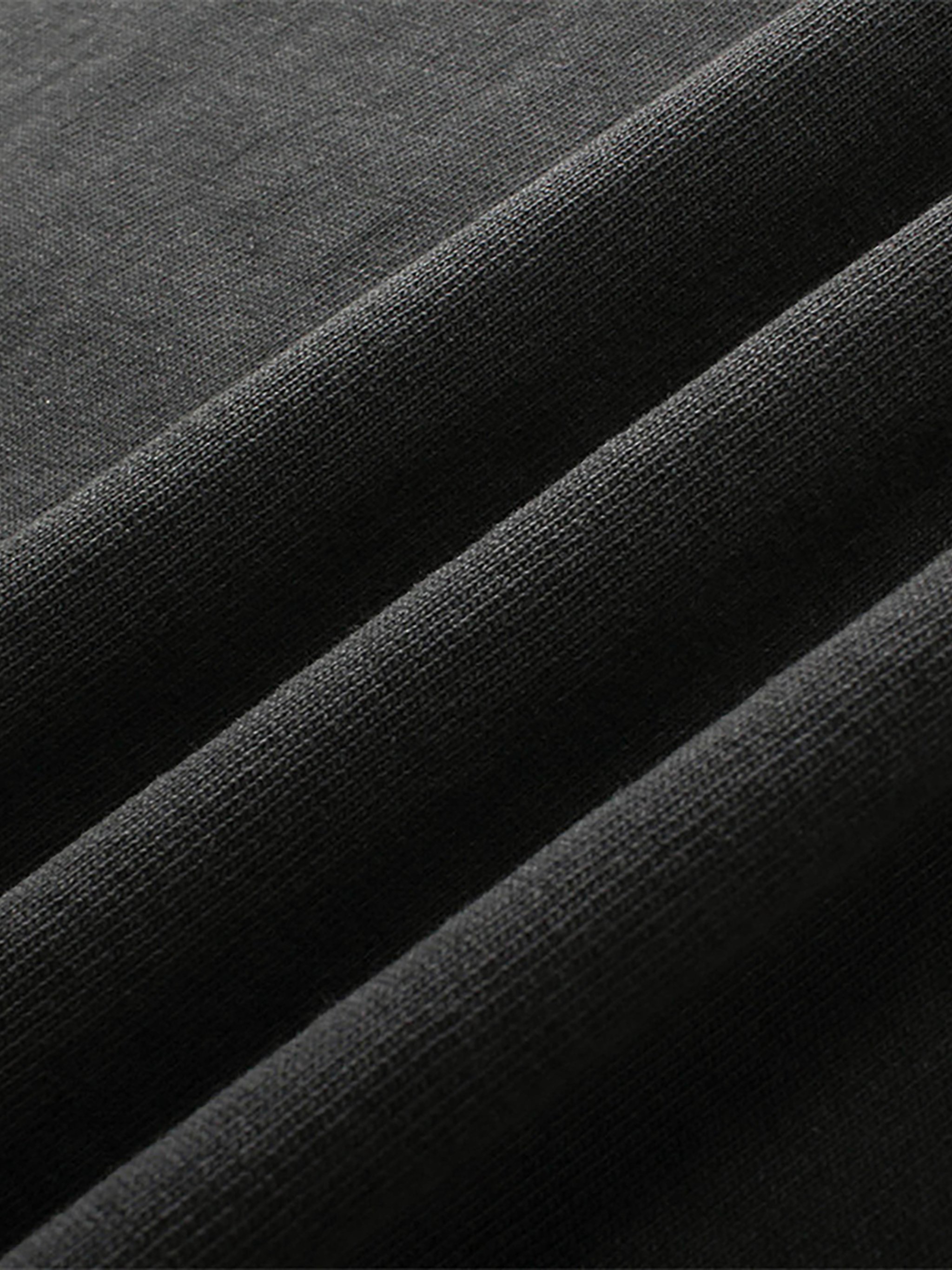 squarespace-upload-temp-2025-01-04-2ad0ca9d-f9ba-48d3-b75a-500b19fa84823229556091385288263.jpg
