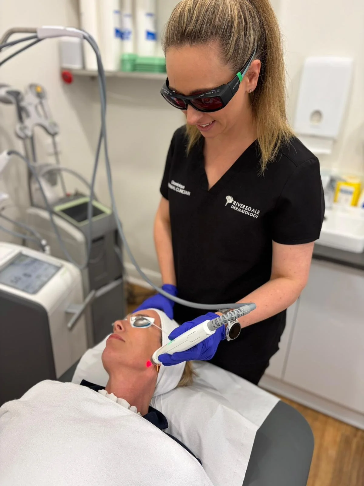 Laser Genesis for gentle skin revitalisation, acne management and no downtime