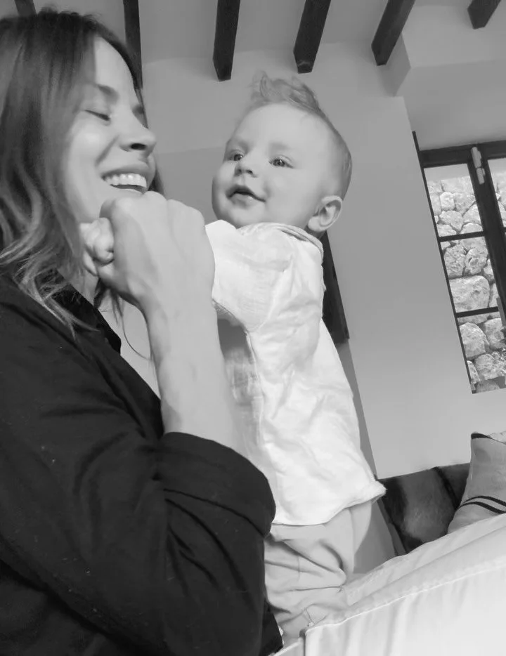 In a moment of planting seeds, gathering information,  l e a r n i n g.
Sometimes the seasons in our lives match the seasons of the year 🍂
It feels good to exercise my mind in a different way amidst so much mental focus directed at wake windows, l