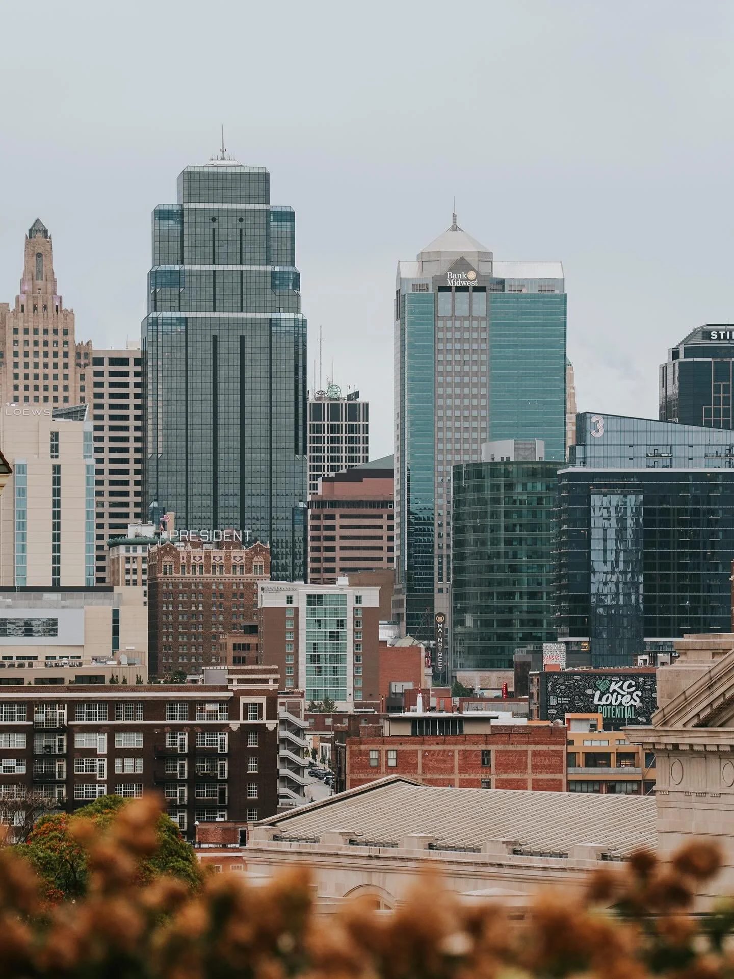 A short trip to Kansas City, Missouri and Kansas City Museum.