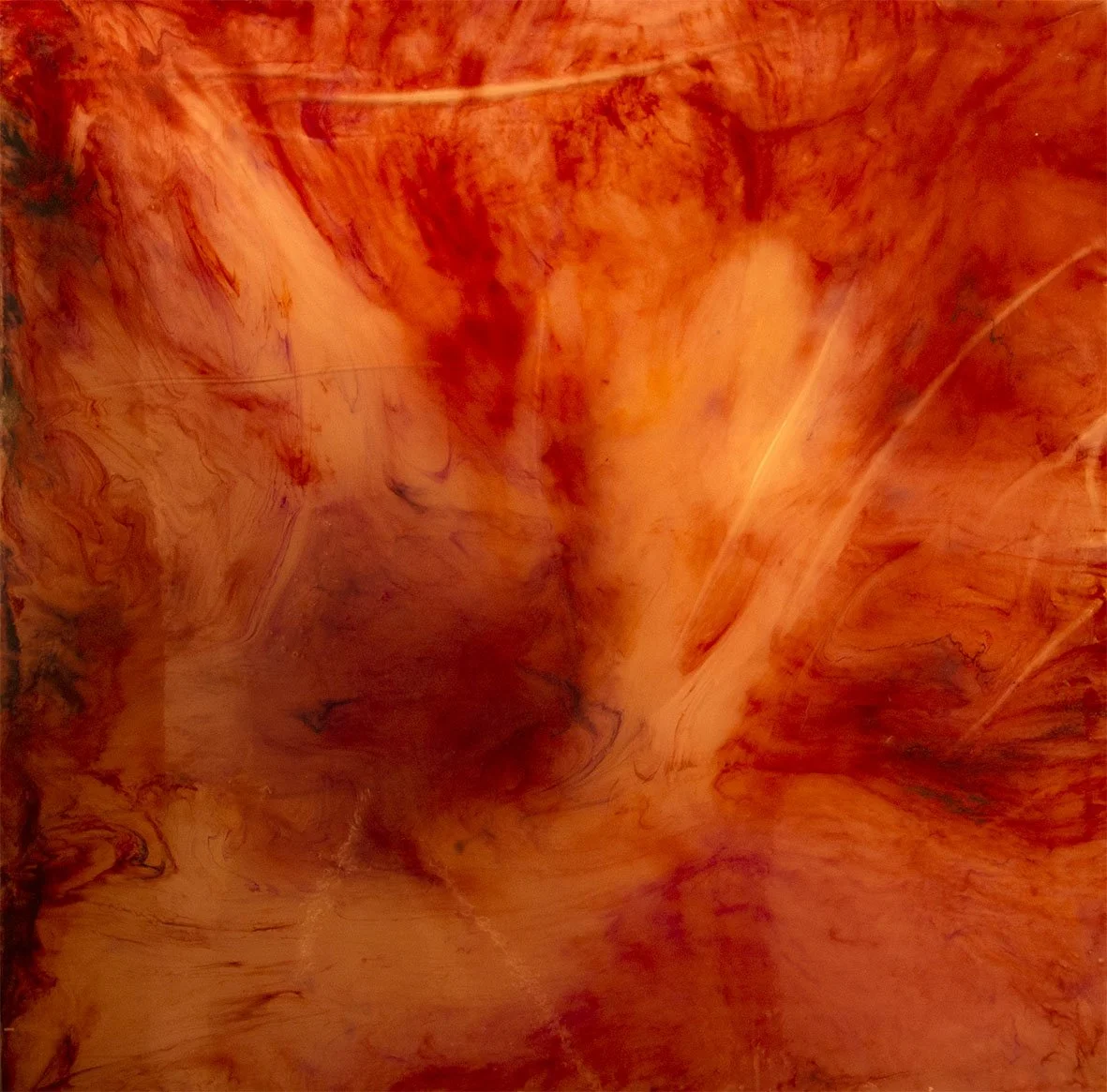 Windseeker
2018 
Resin and luminous pigments 
90 x 90cm