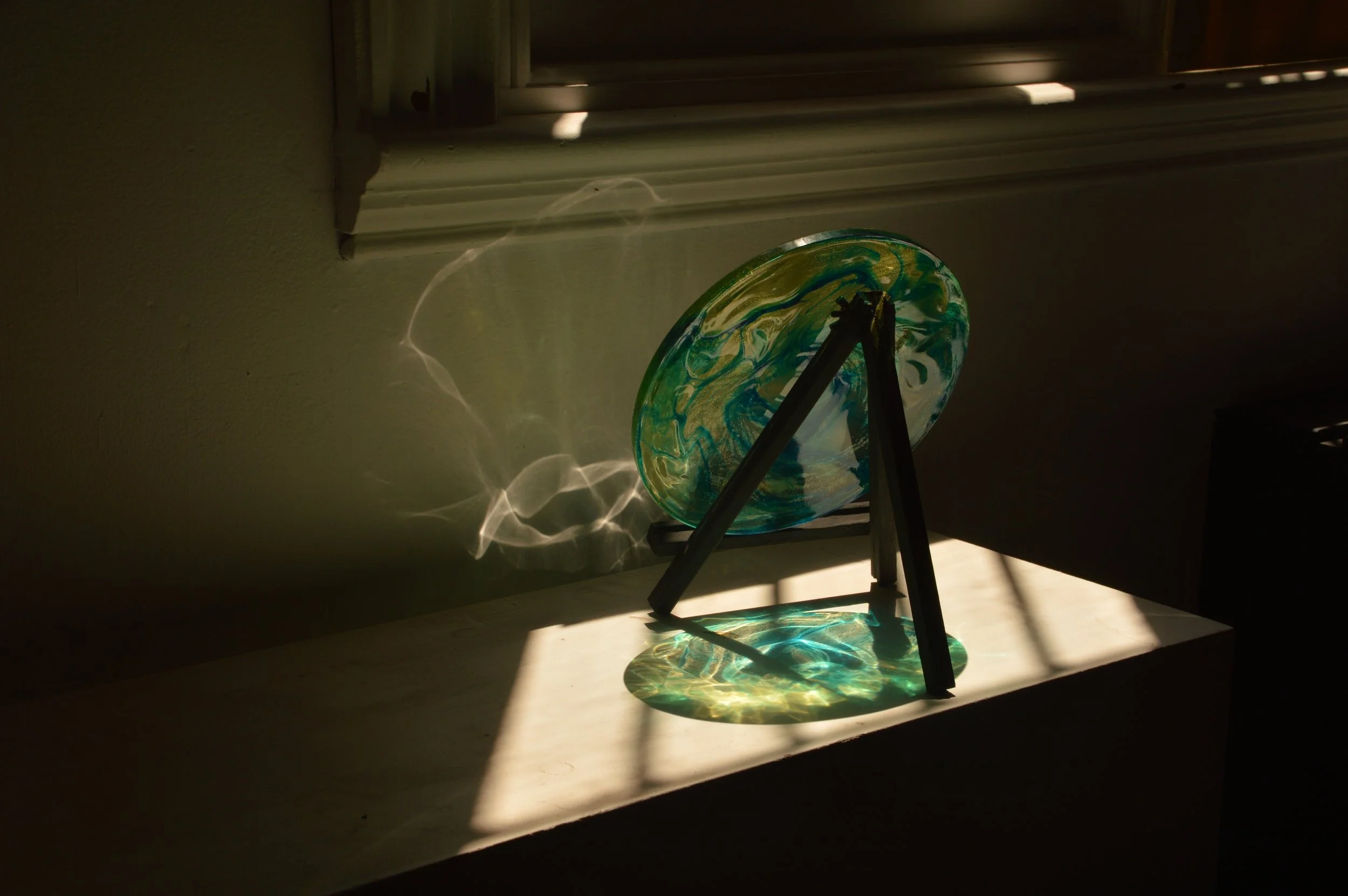 Sound #5
Resin and pigments
23cm