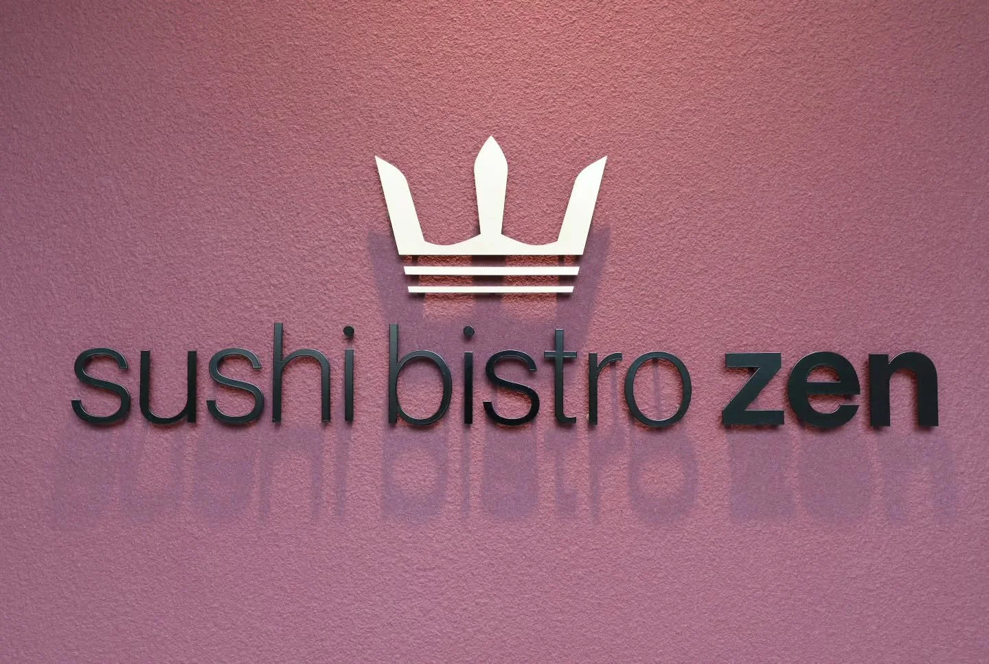 いつもありがとうございます😃
本日のディナータイムのお席が空いております。
ご予約なしでもご案内が可能です。　少しお好きなお寿司や
ビール、日本酒テイスティング3種1200円やグラスワインなどと一緒に
ふらっと　お寄りください。

#鎌倉観光#鎌倉ディナー#鎌倉寿司
#鎌倉バル　使い