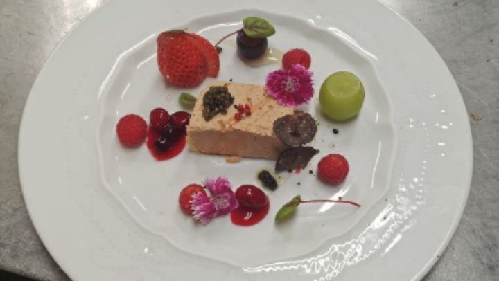 寿司を🍣とビストロ🍷🍶を楽しむ✨

#寿司ビストロ#神速料理人#日テレ