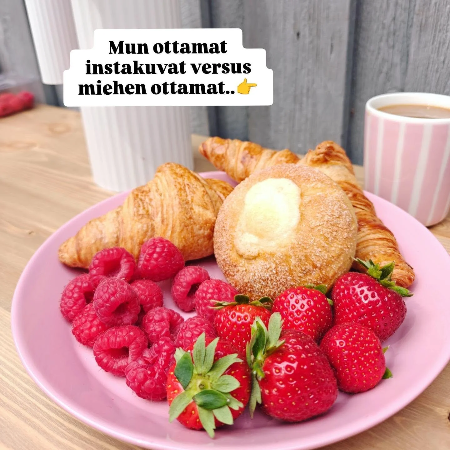 V&auml;h&auml;n aikaa sitten kysyin tarinoissa, ett&auml; k&auml;yk&ouml; teillekin niin, ett&auml; jos joku muu ottaa susta kuvan niin lopputulos ei kest&auml; p&auml;iv&auml;nvaloa.. L&auml;hes kaikki olivat samaa mielt&auml;, ett&auml; muiden otta