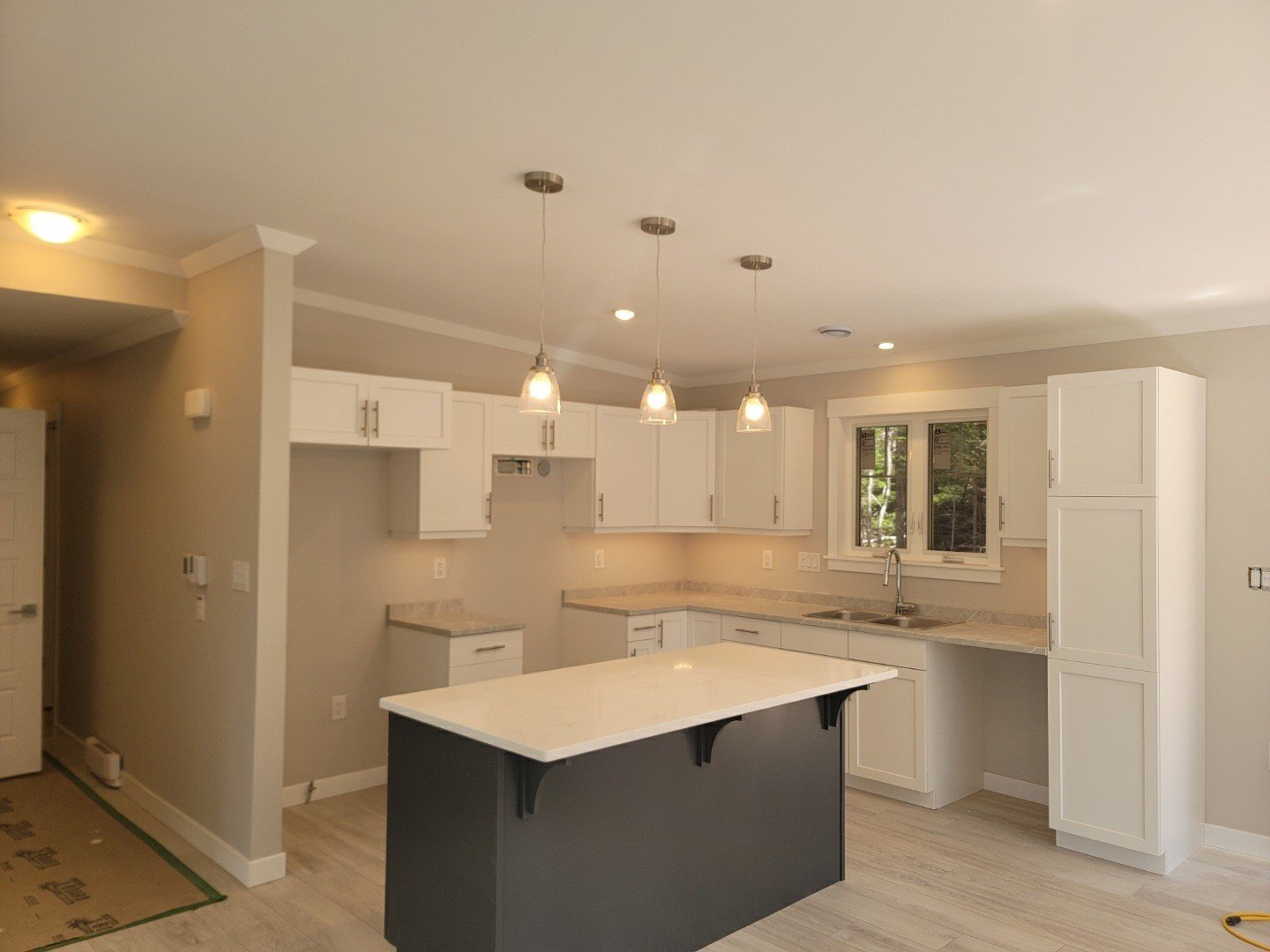 Kitchen 4.jpg