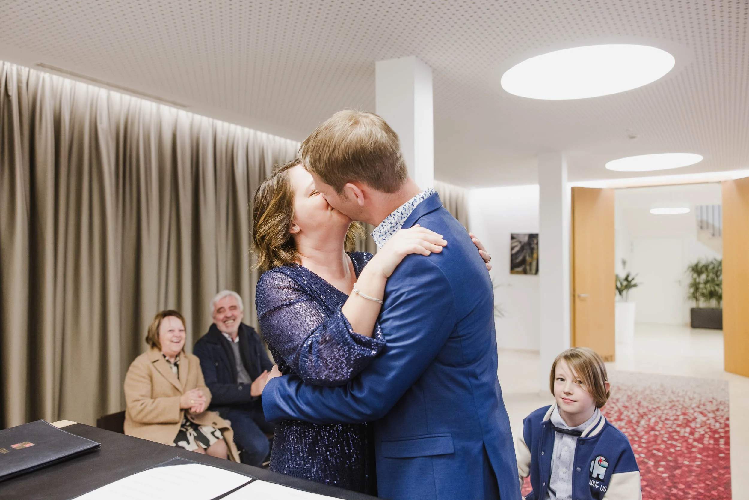 CrazyLittleThingCalledLove, huwelijk-5.jpg