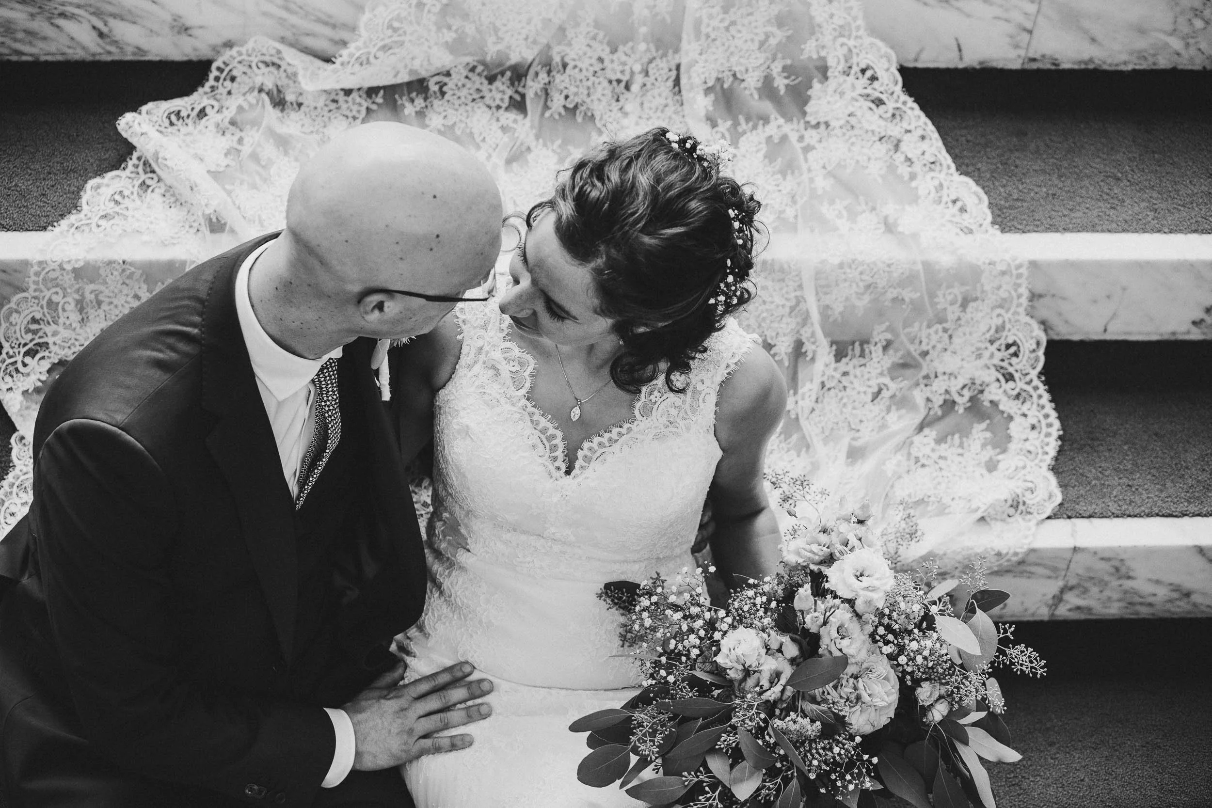 CrazyLittleThingCalledLove, huwelijk, IJ-11.jpg
