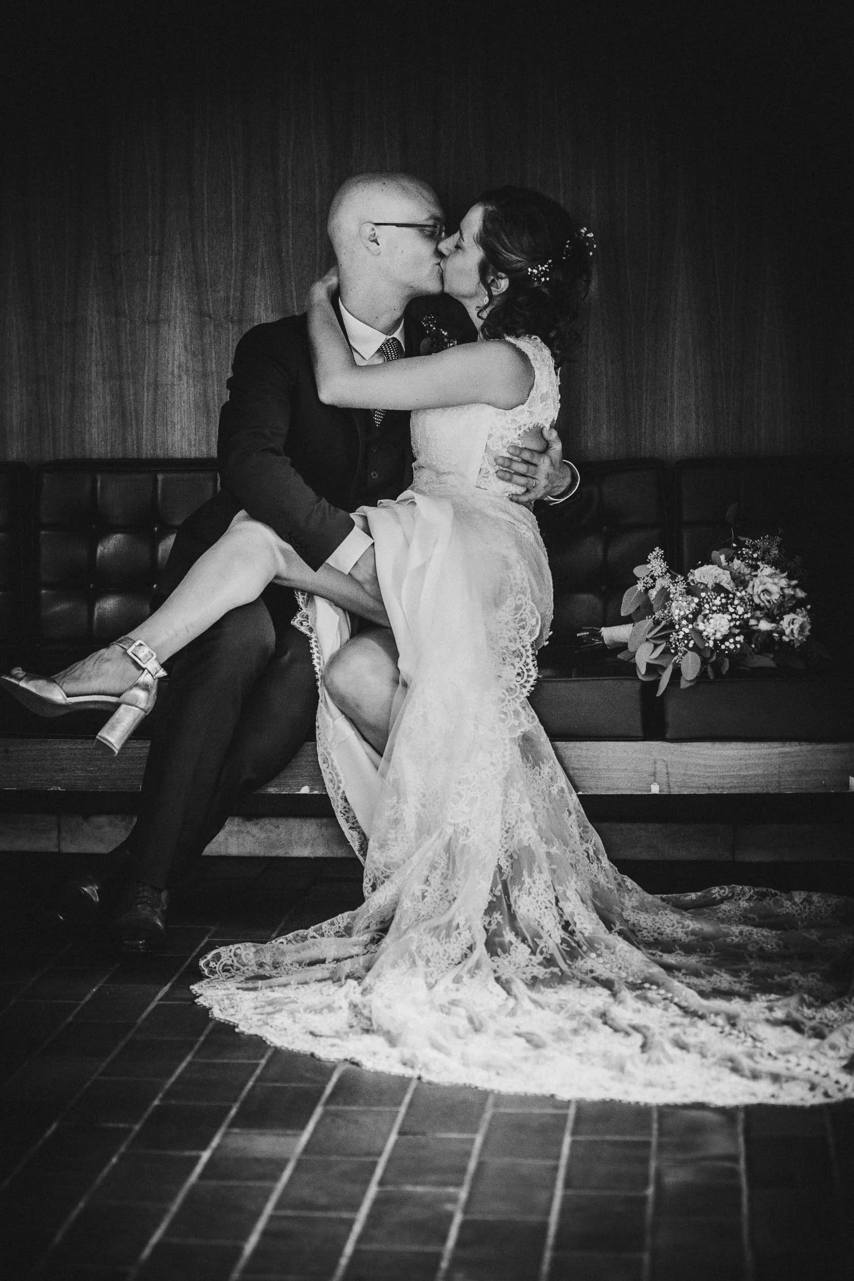 CrazyLittleThingCalledLove, huwelijk, IJ-17.jpg