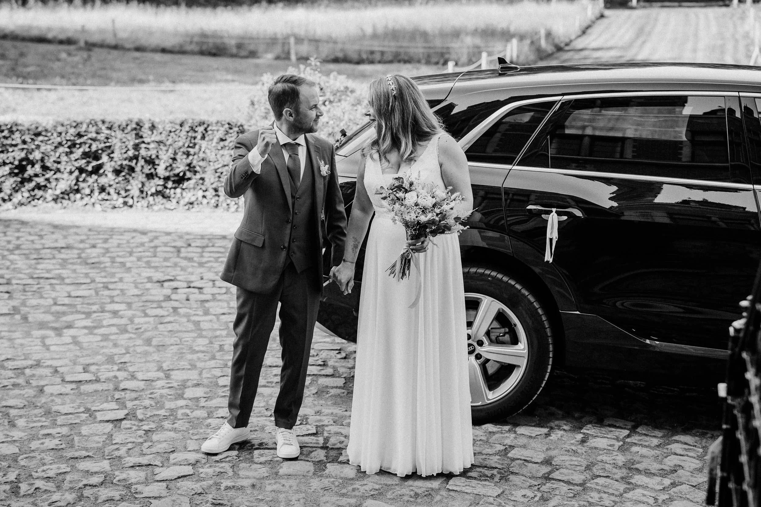 CrazyLittleThingCalledLove, huwelijk-1.jpg