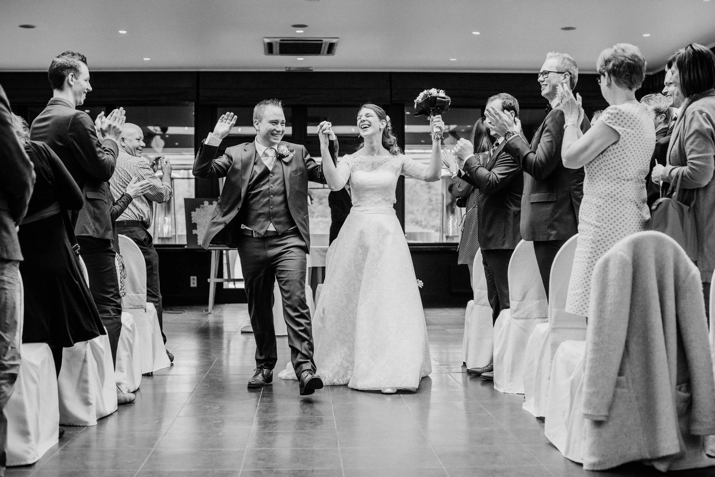 CrazyLittleThingCalledLove, huwelijk, KJ-15.jpg