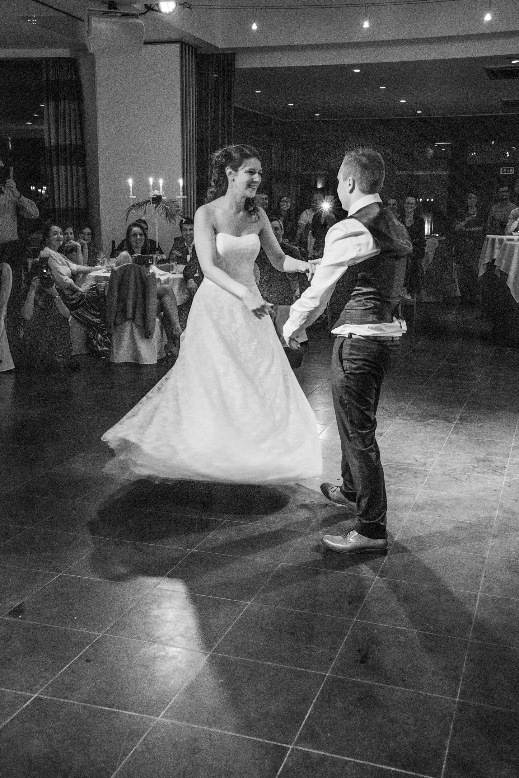 CrazyLittleThingCalledLove, huwelijk, KJ-18.jpg