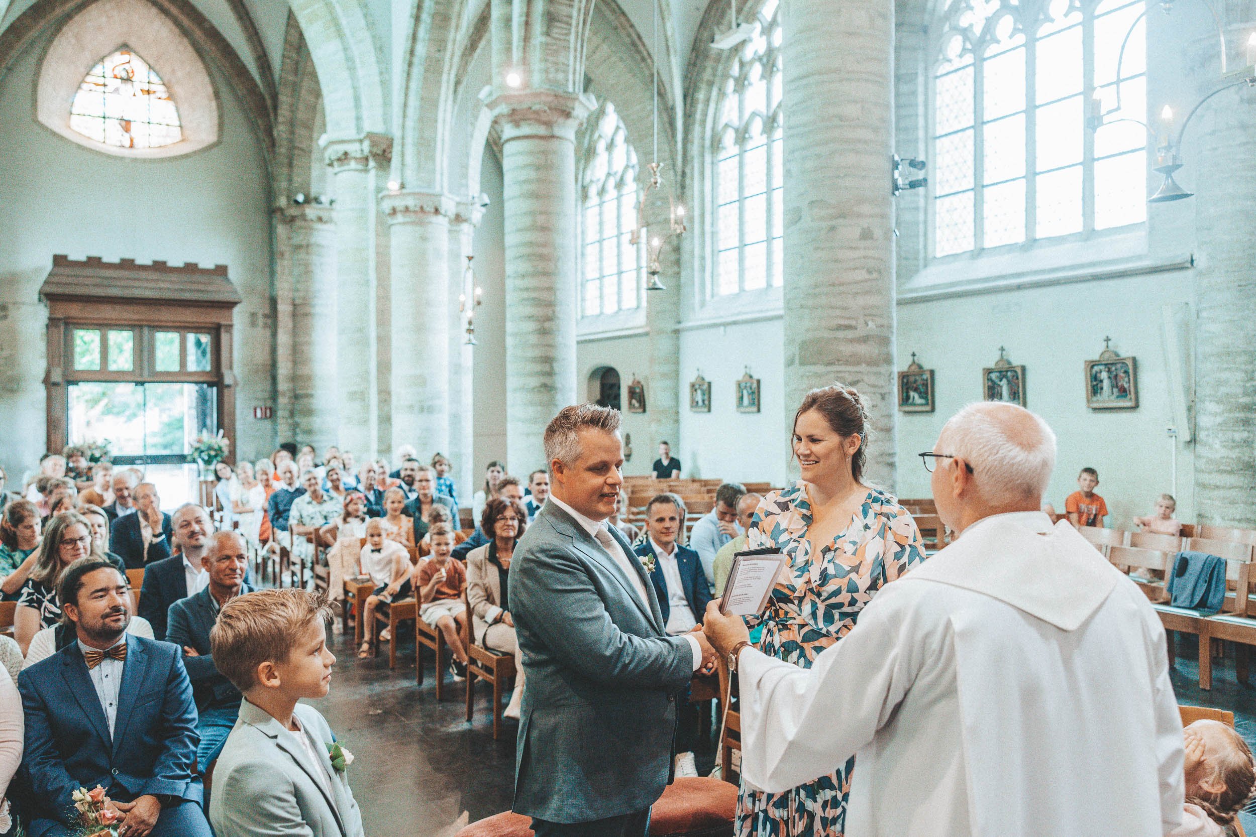 CrazyLittleThingCalledLove, huwelijk-20.jpg