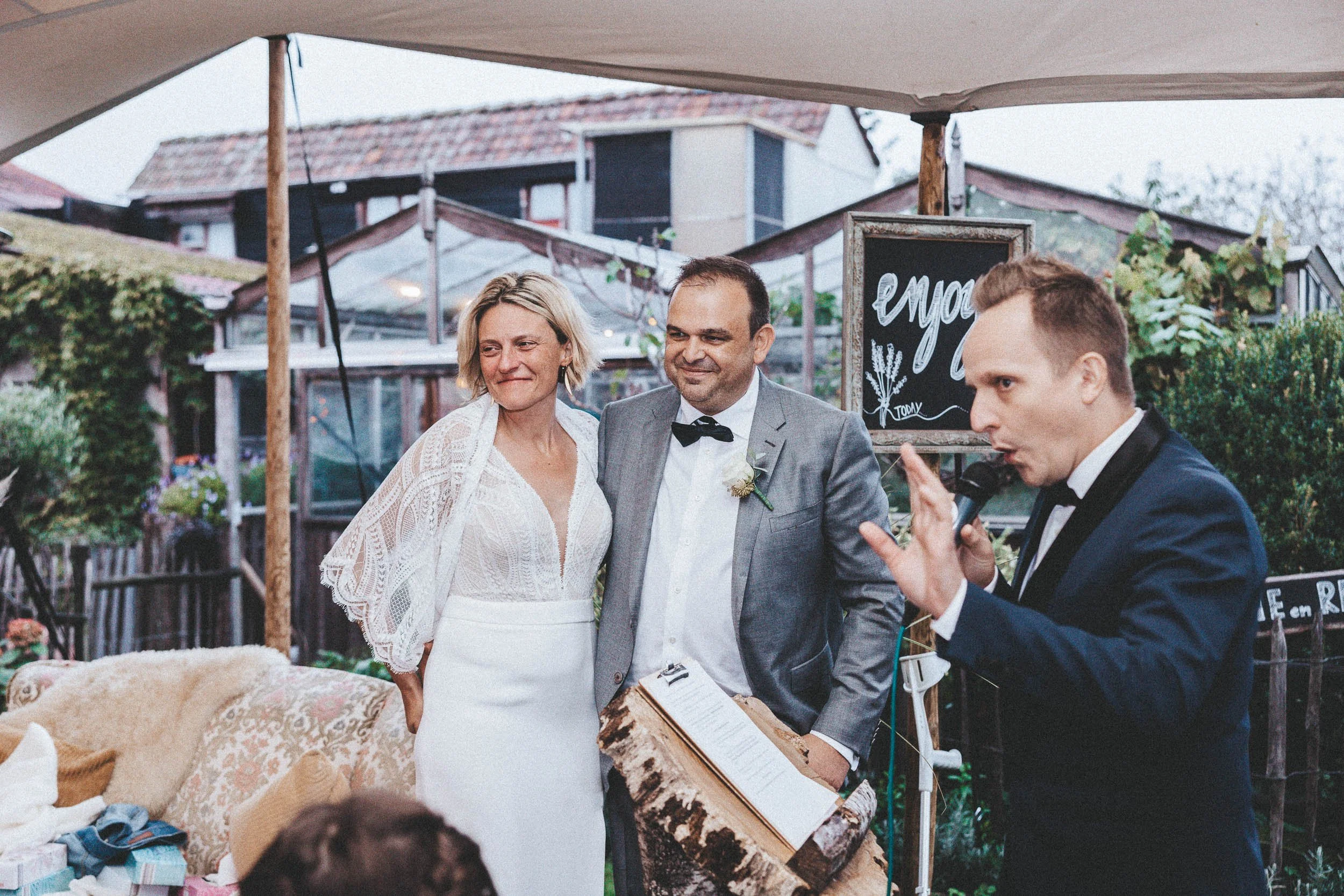 CrazyLittleThingCalledLove, huwelijk-1-4.jpg