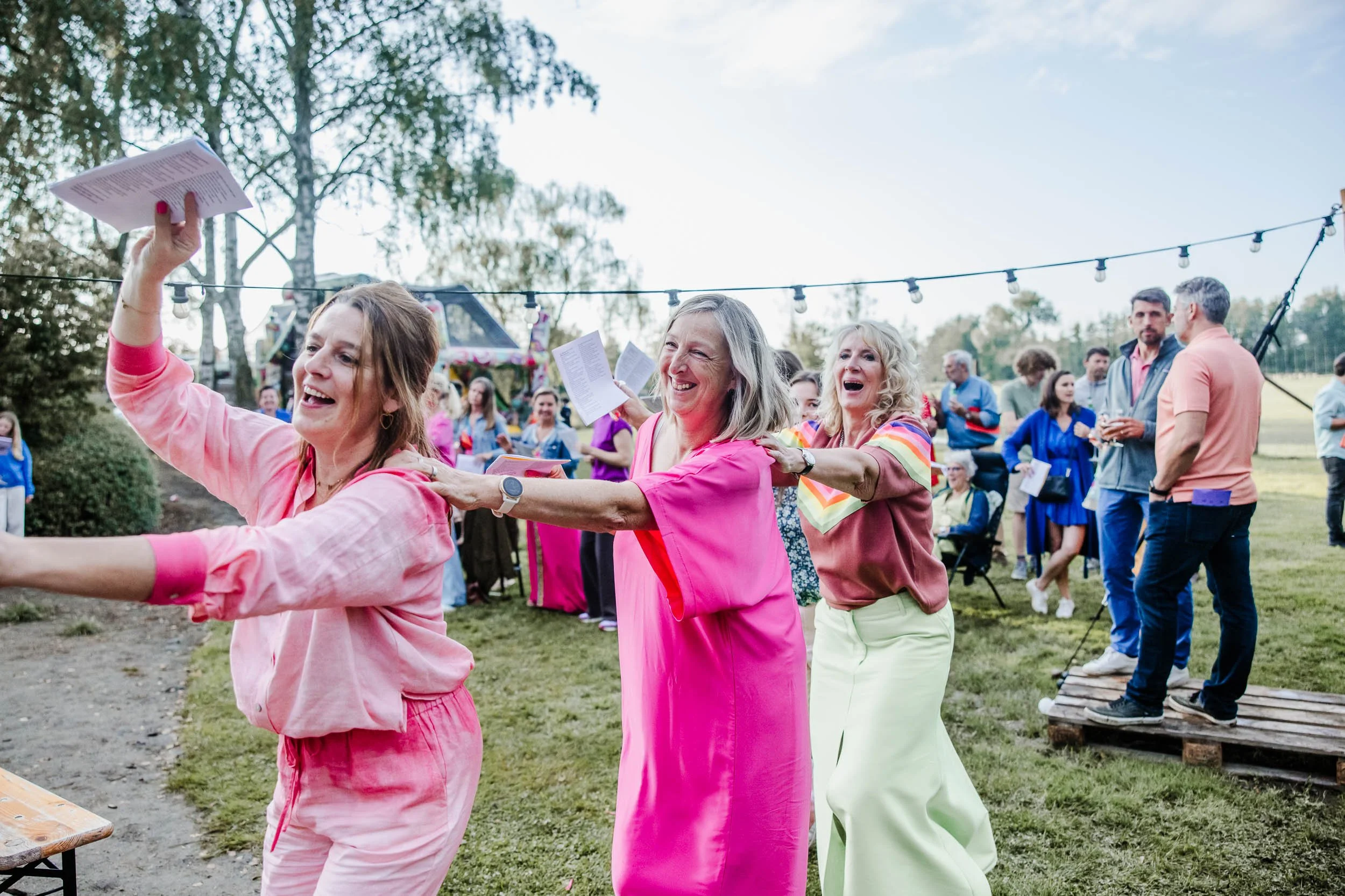 CrazyLittleThingCalledLove, huwelijk-12.jpg