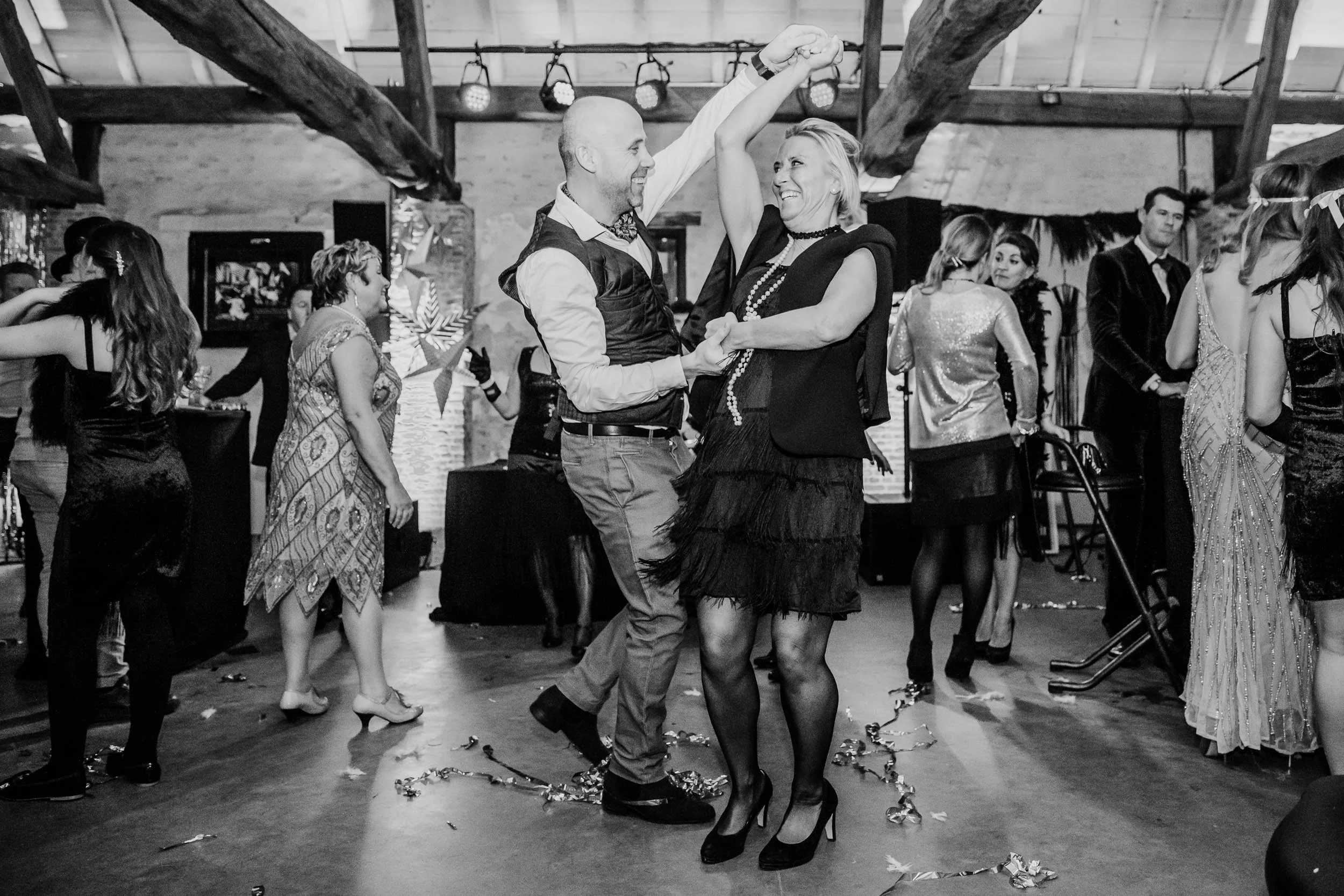 CrazyLittleThingCalledLove, huwelijk-1-3.jpg