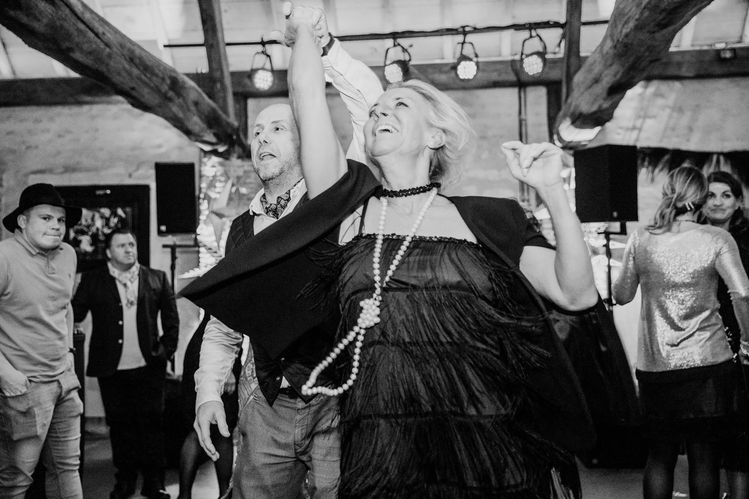 CrazyLittleThingCalledLove, huwelijk-1-2.jpg