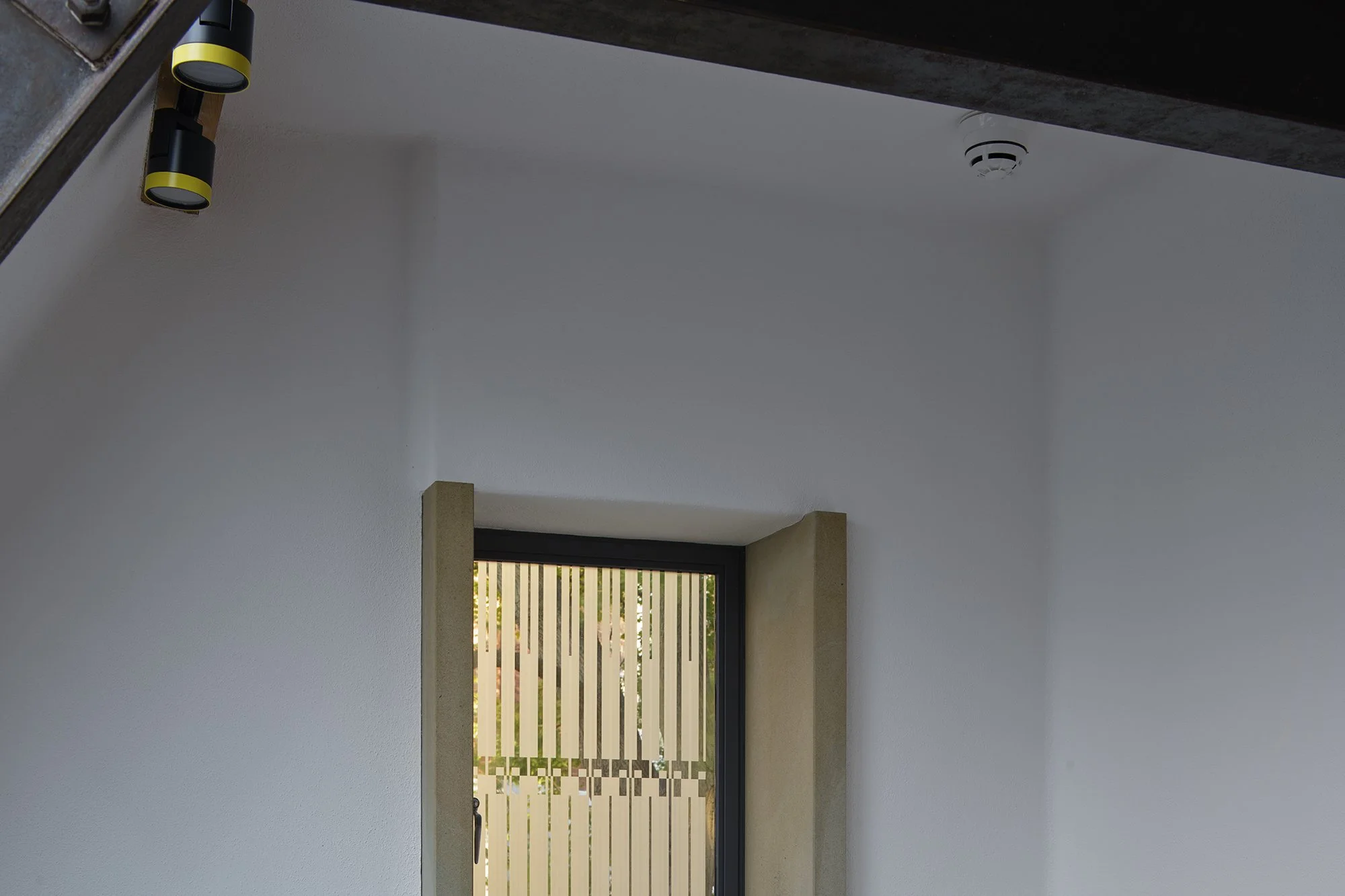 _JRH1214_COMP1XX_VJH2F_LoRes.jpg