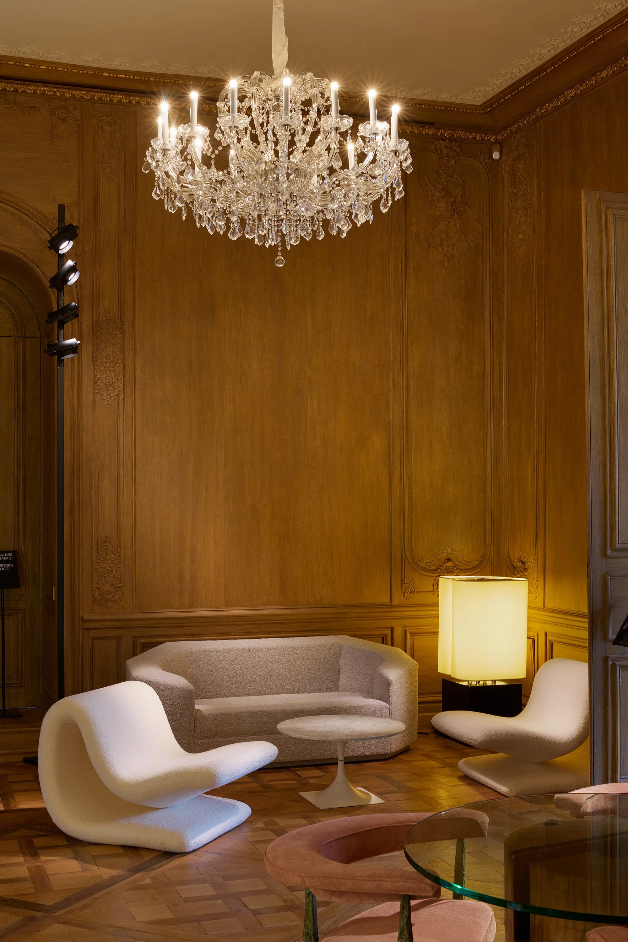 _JRH6586_MEUBLES 2_PS_LoRes.jpg