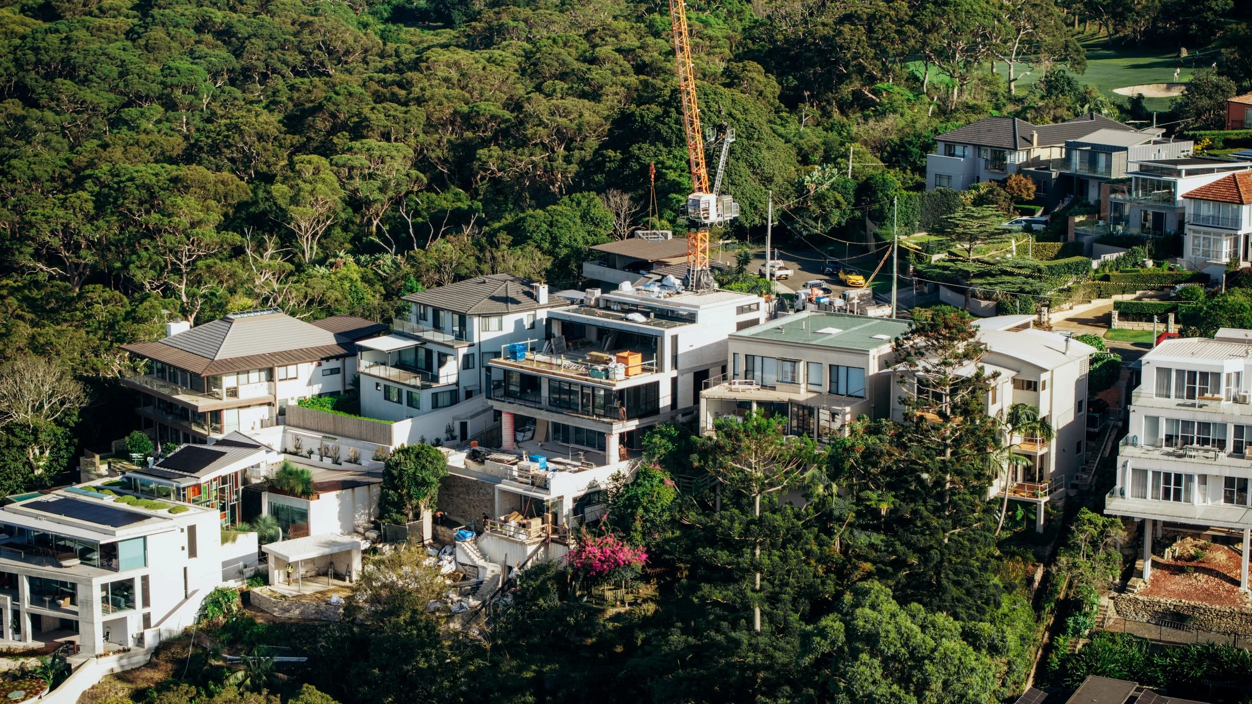 Building on a Slope: Turning Challenging Sites into Luxury Homes