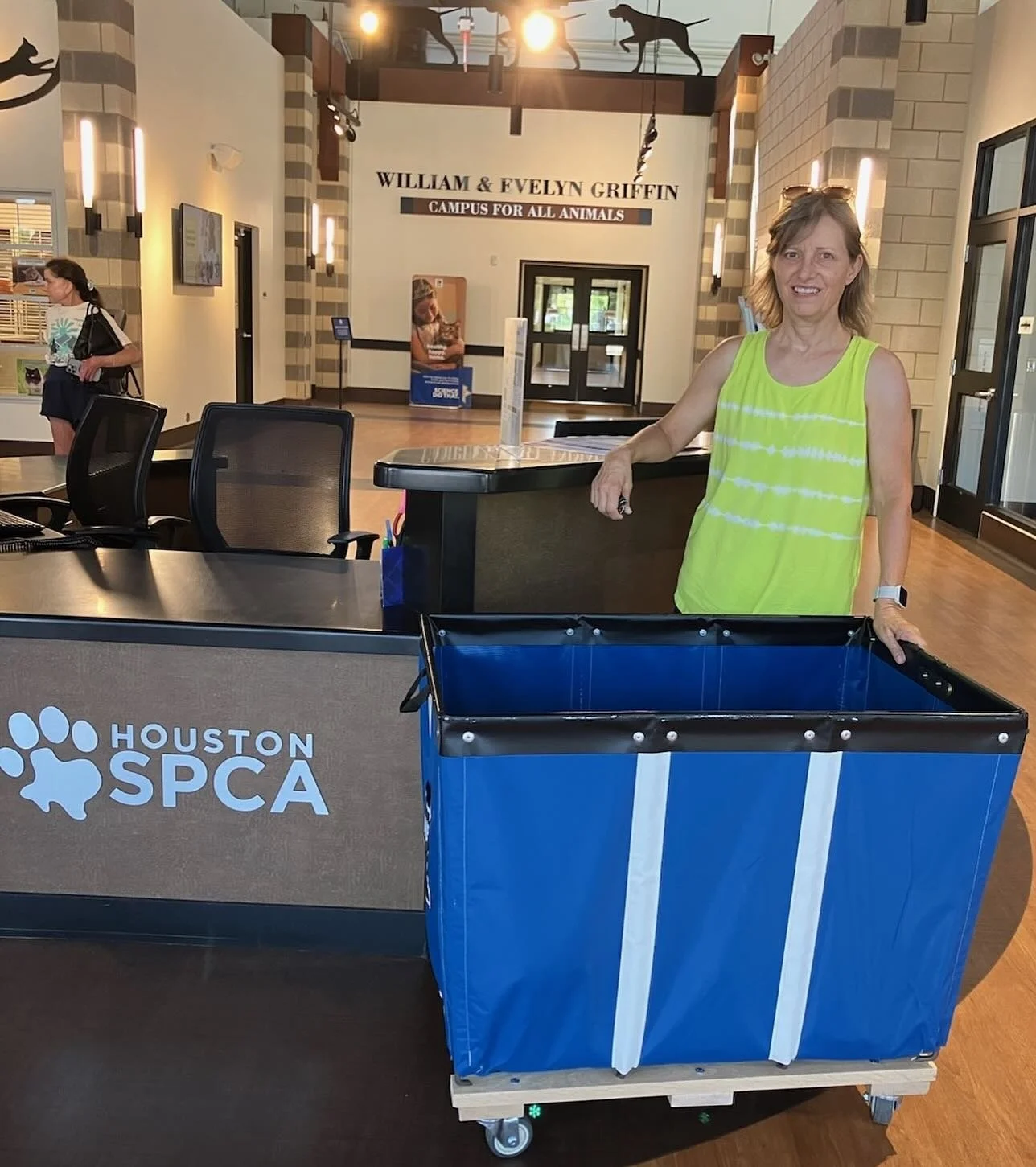 During September, Holy Comforter hosted a Wildlife Center Supply Drive! Holly Baker delivered the supplies we collected. Our gifts were deeply appreciated. Thanks to everyone who took part.