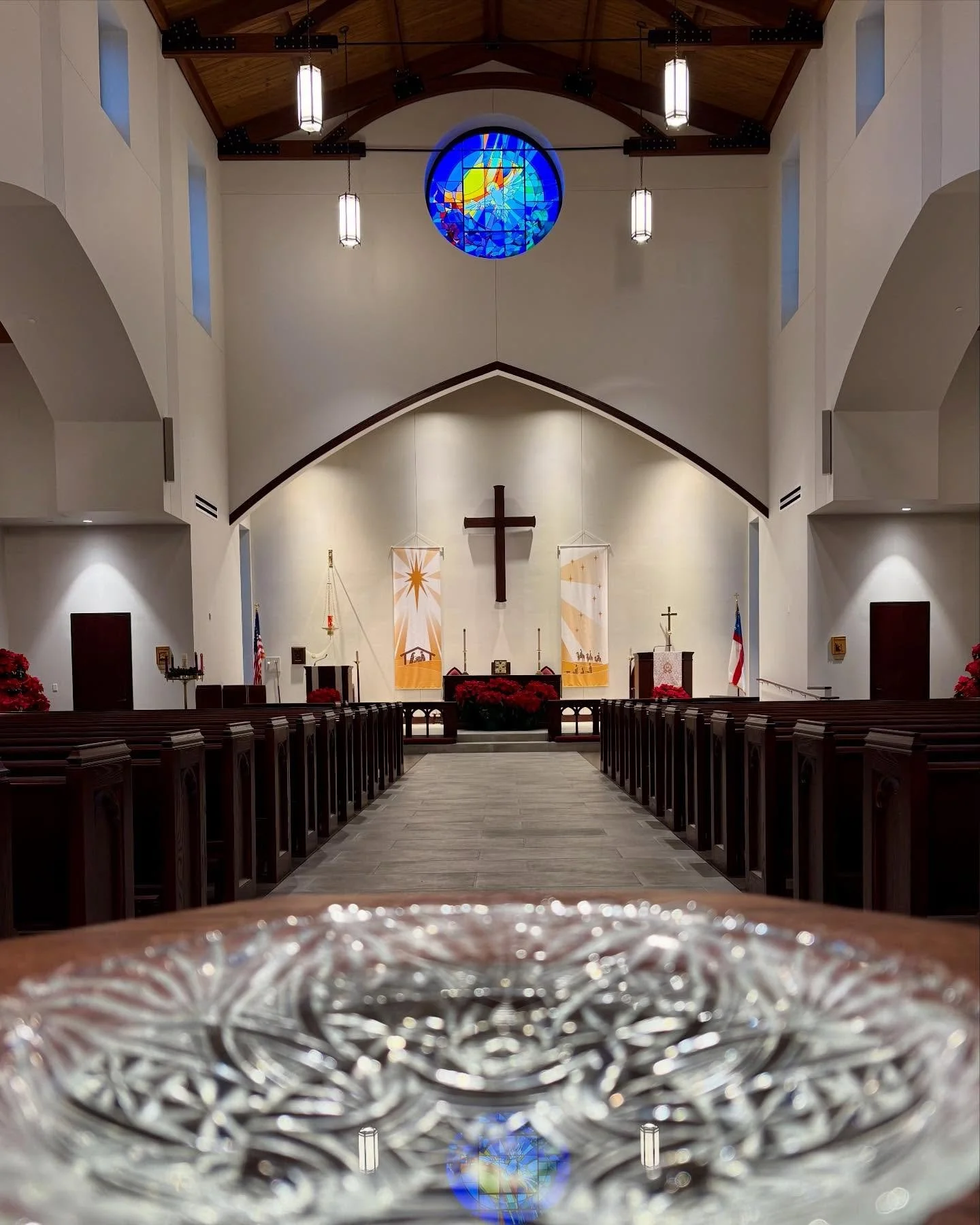 Christmas Eve at Holy Comforter 🕯️✨ We love spending this time with all of you!