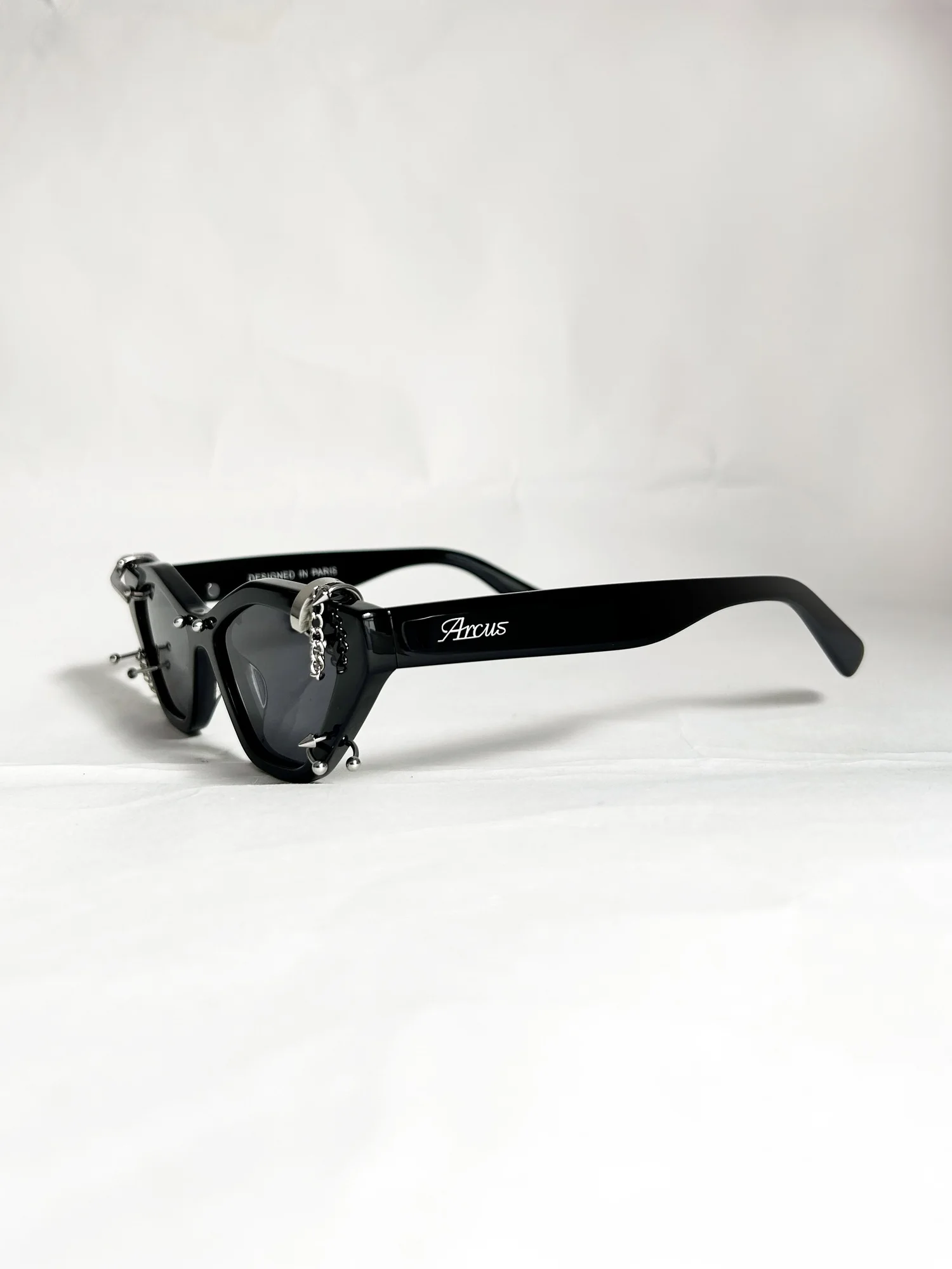 NWT Aire Auriga 54mm Gradient Cat Eye Sunglasses display picture 3