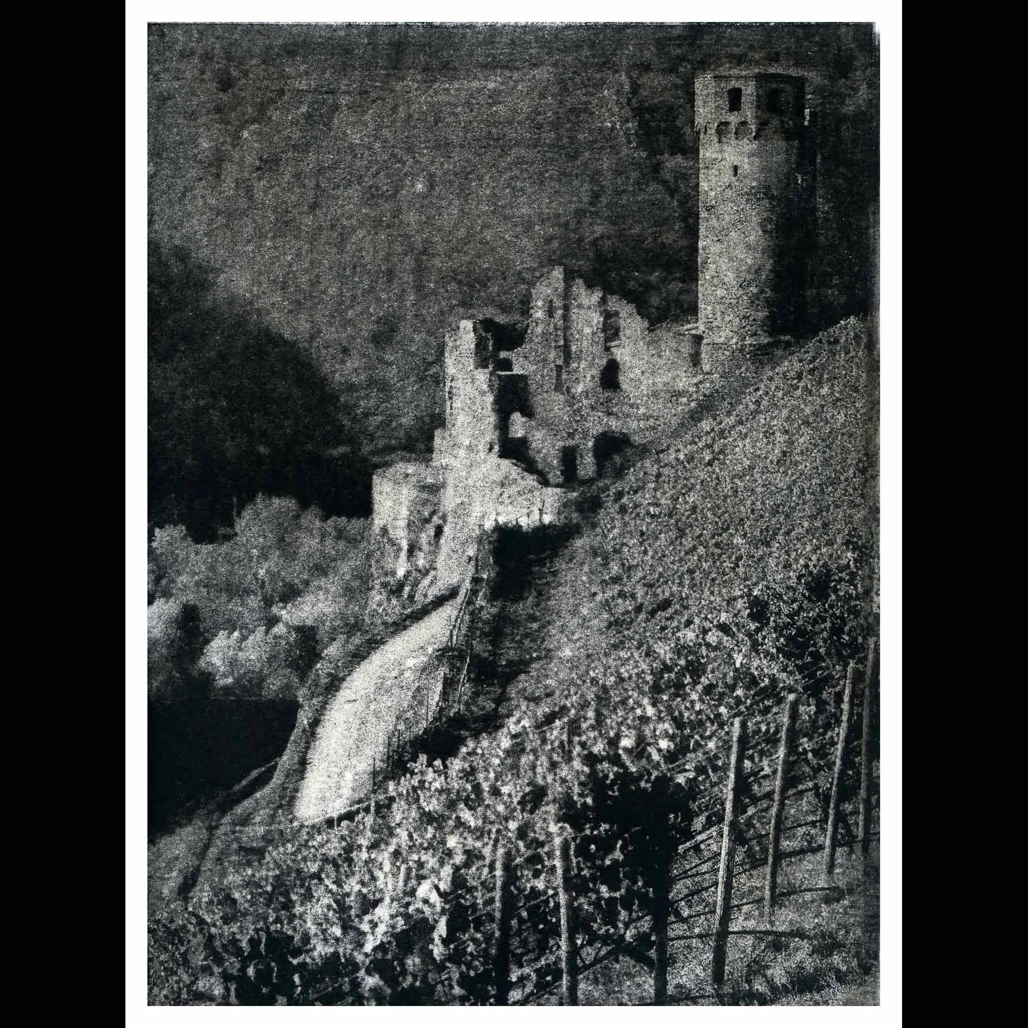 Ehrenfels ruin with border.jpg