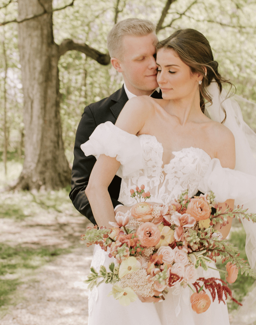 Woven Blooms_Indianapolis Florist_Springweddingbouquet.png