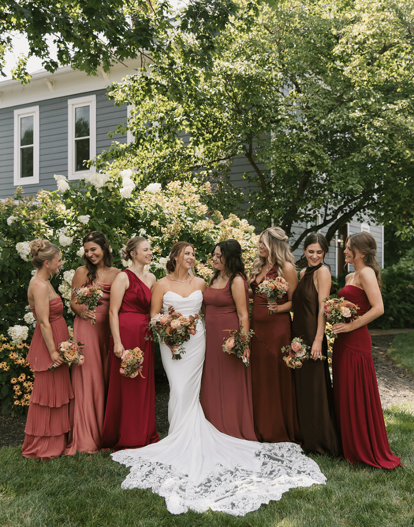 Woven Blooms_Indianapolis florist_bridesmaids.png