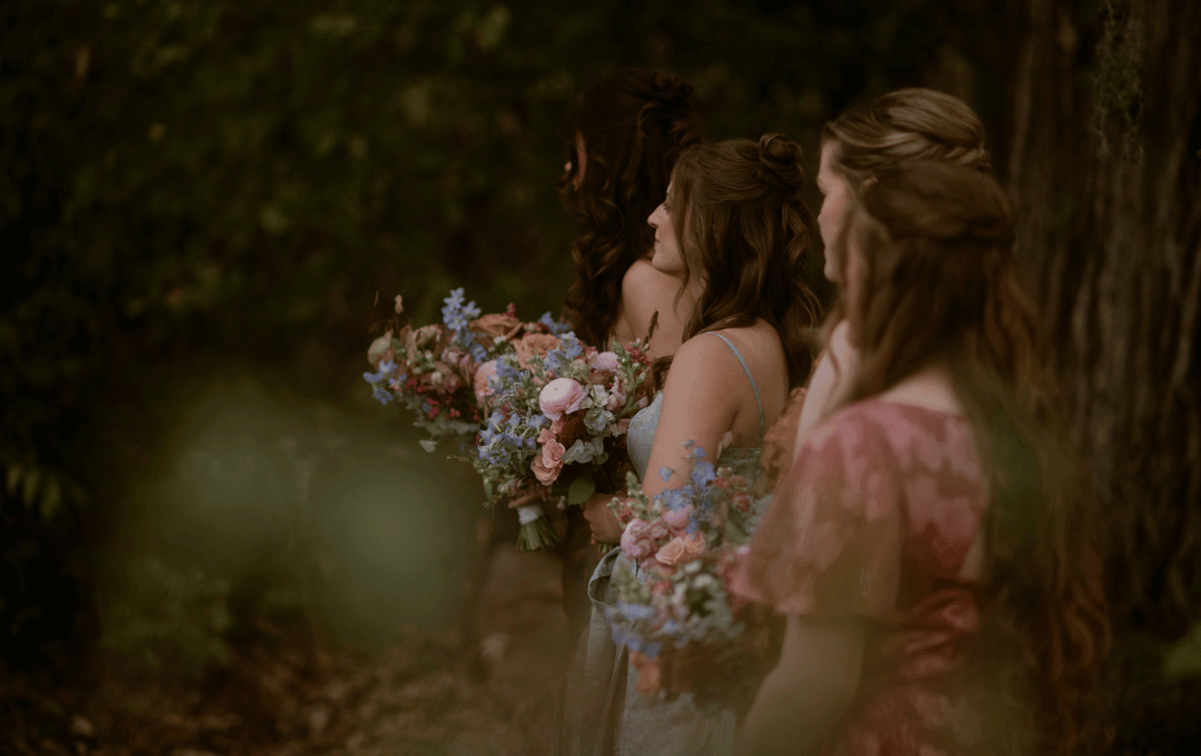 Woven Blooms_Indianapolis florist_bridesmaids.png