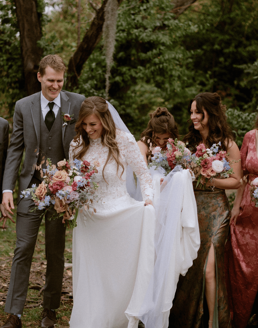 Woven Blooms_Indianapolis florist_intimate ceremony.png