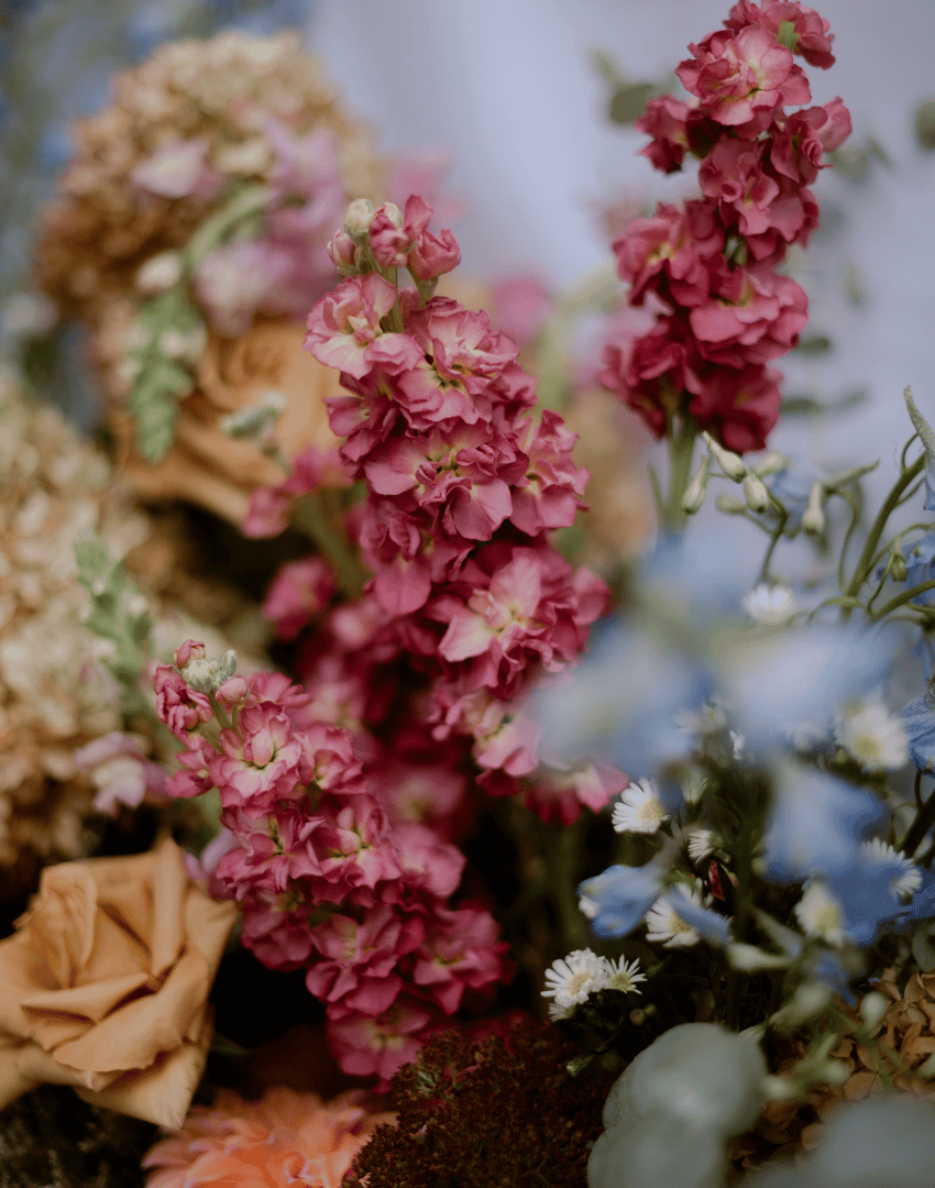 Woven Blooms_Indianapolis Florist_intimate wedding reception.png