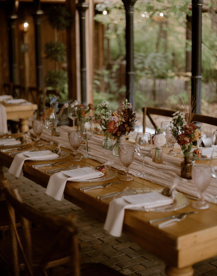 Woven Blooms_Indianapolis florist_table details.png