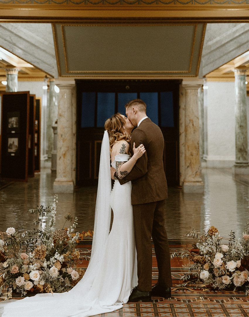 Woven Blooms_Indianapolis florist_first kiss.png