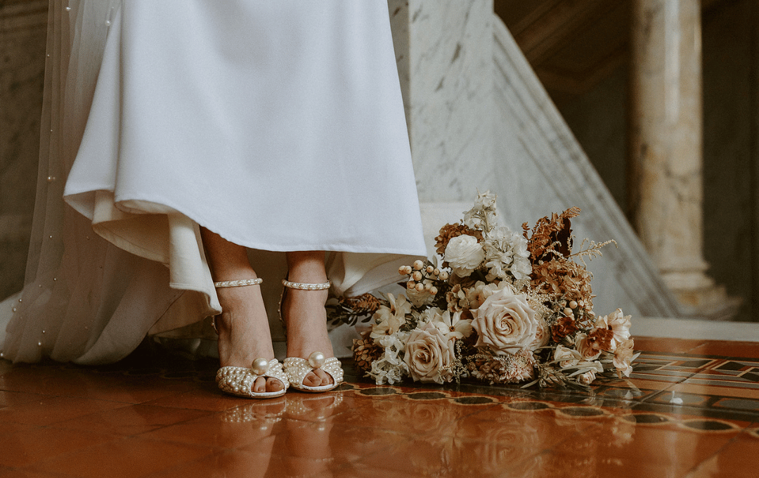 Woven Blooms_Indianapolis Florist_wedding party 2.png