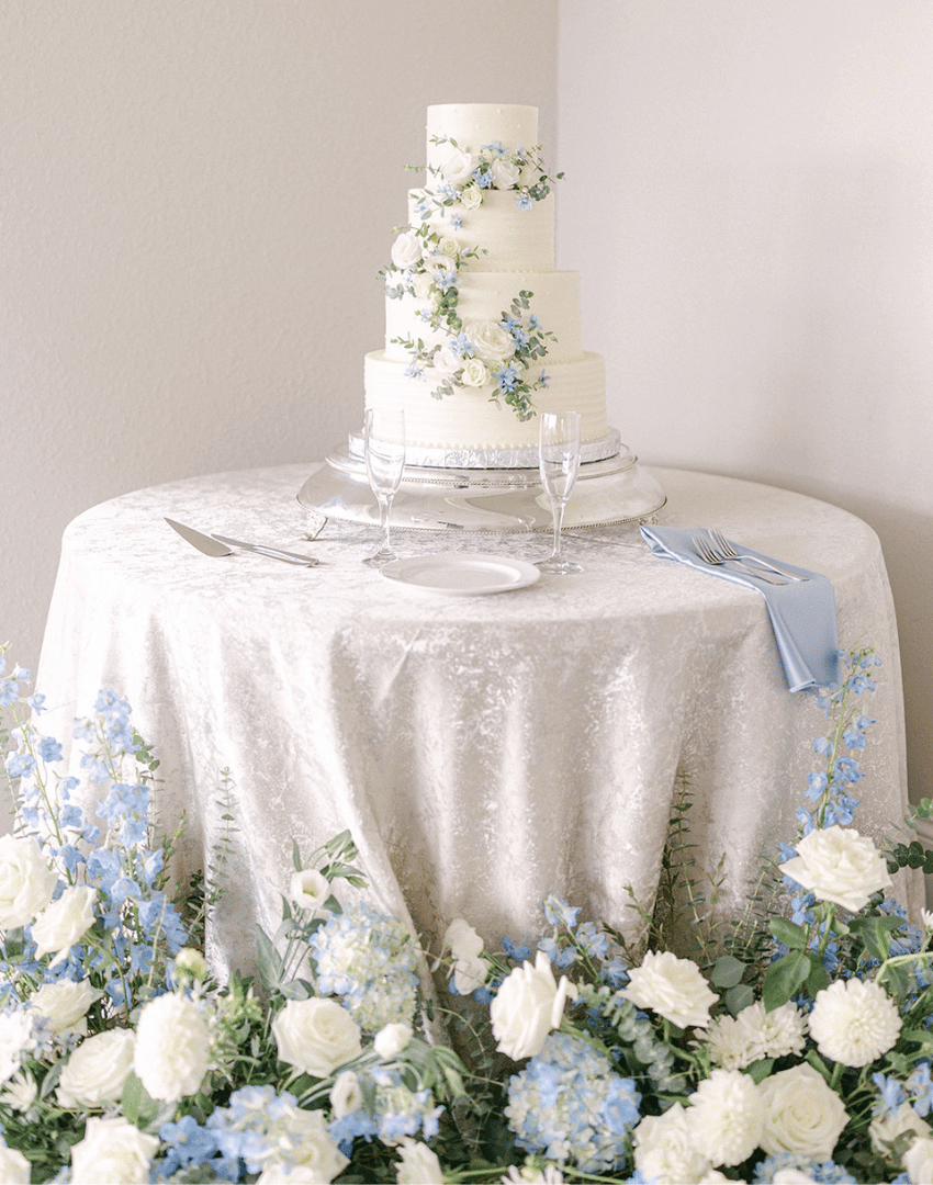 Woven Blooms_Indianapolis florist_cake.png