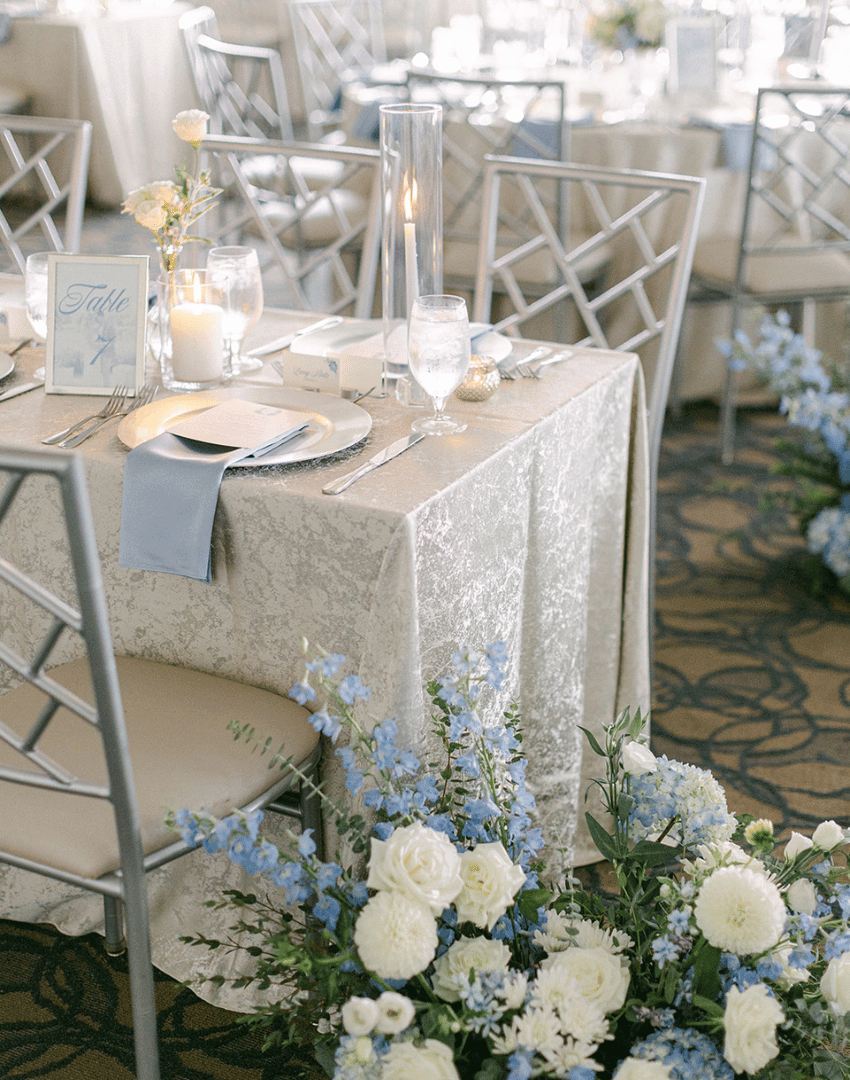 Woven Blooms_Indianapolis florist_inside aisle.png