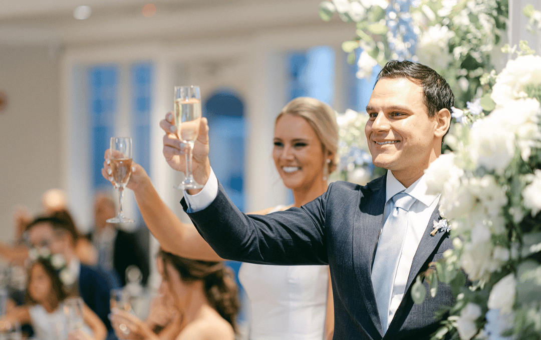 Woven Blooms_Indianapolis florist_cheers.png