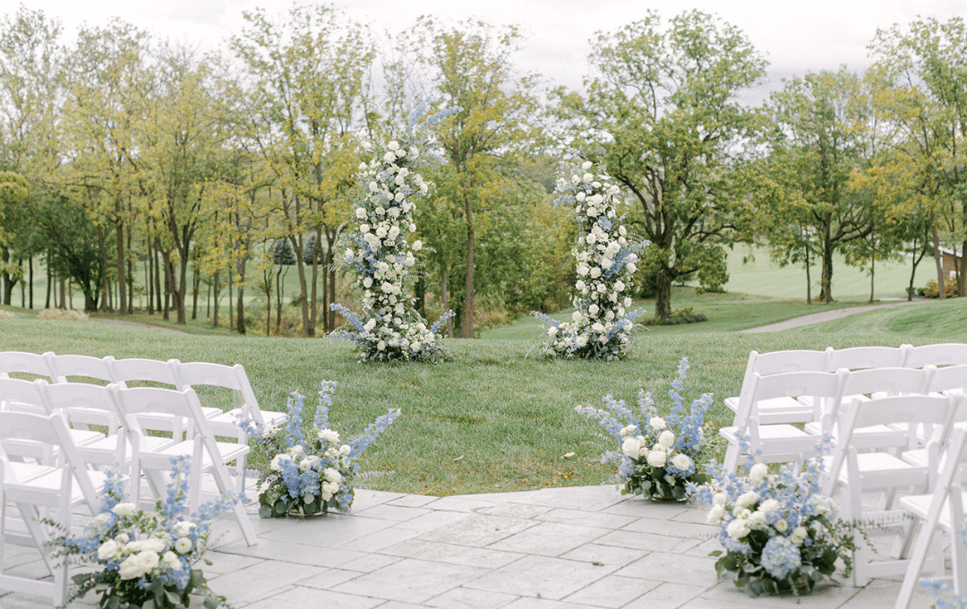 Woven Blooms_Indianapolis florist_outdoor ceremony.png