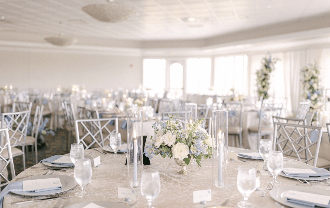 Woven Blooms_Indianapolis florist_room shot.png