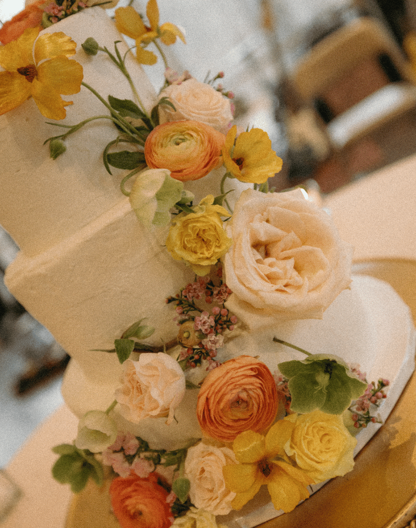 Woven Blooms_Indianapolis Florist_cake.png