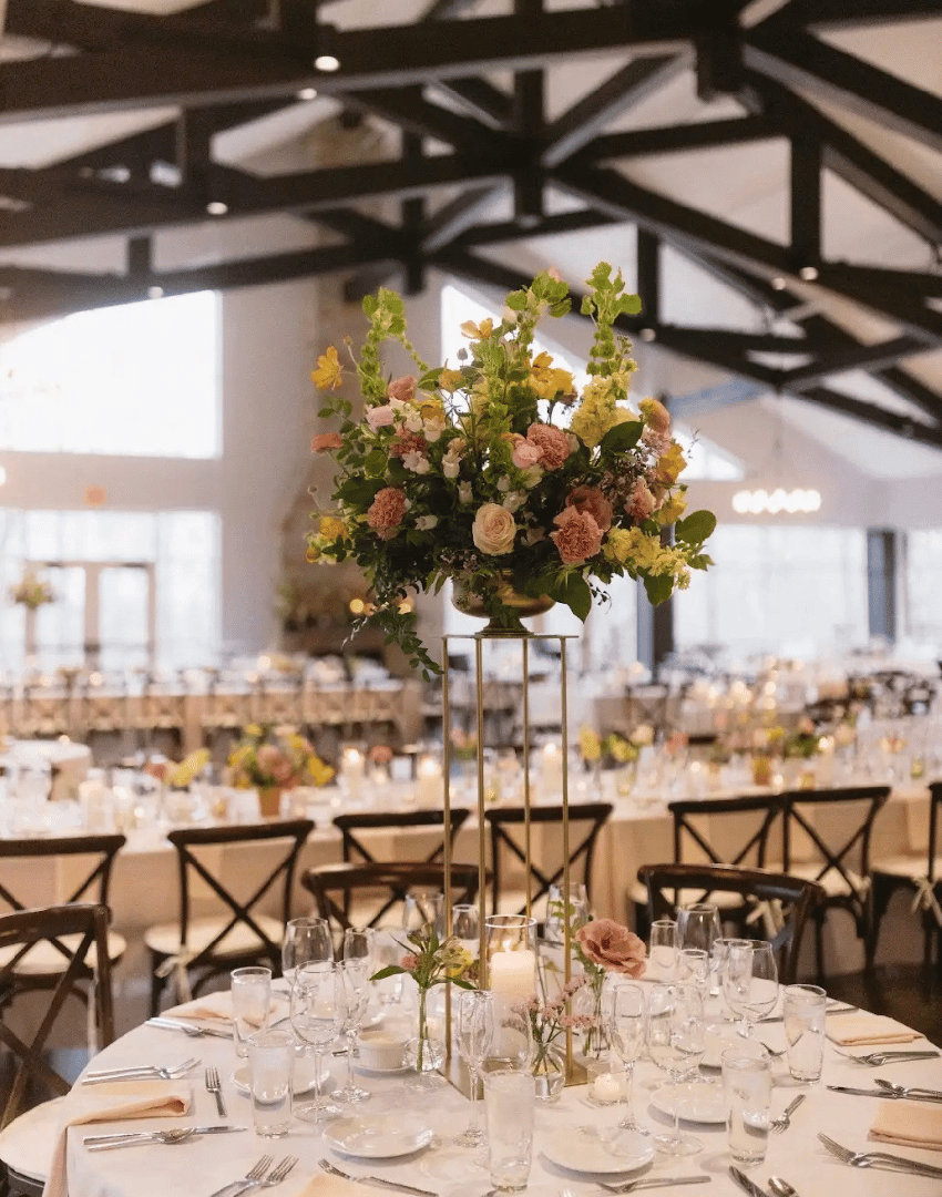 Woven Blooms_Indianapolis florist_tall arrangement.png