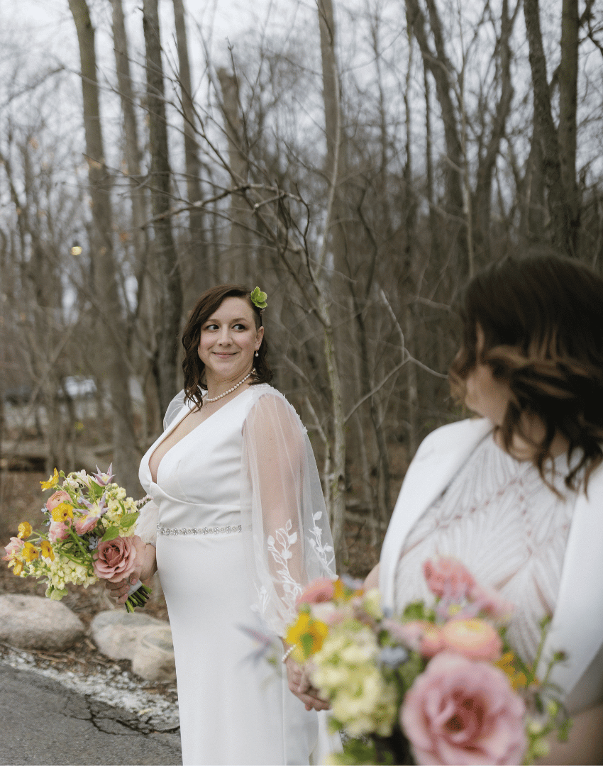 Woven Blooms_Indianapolis florist_spring couple 4.png