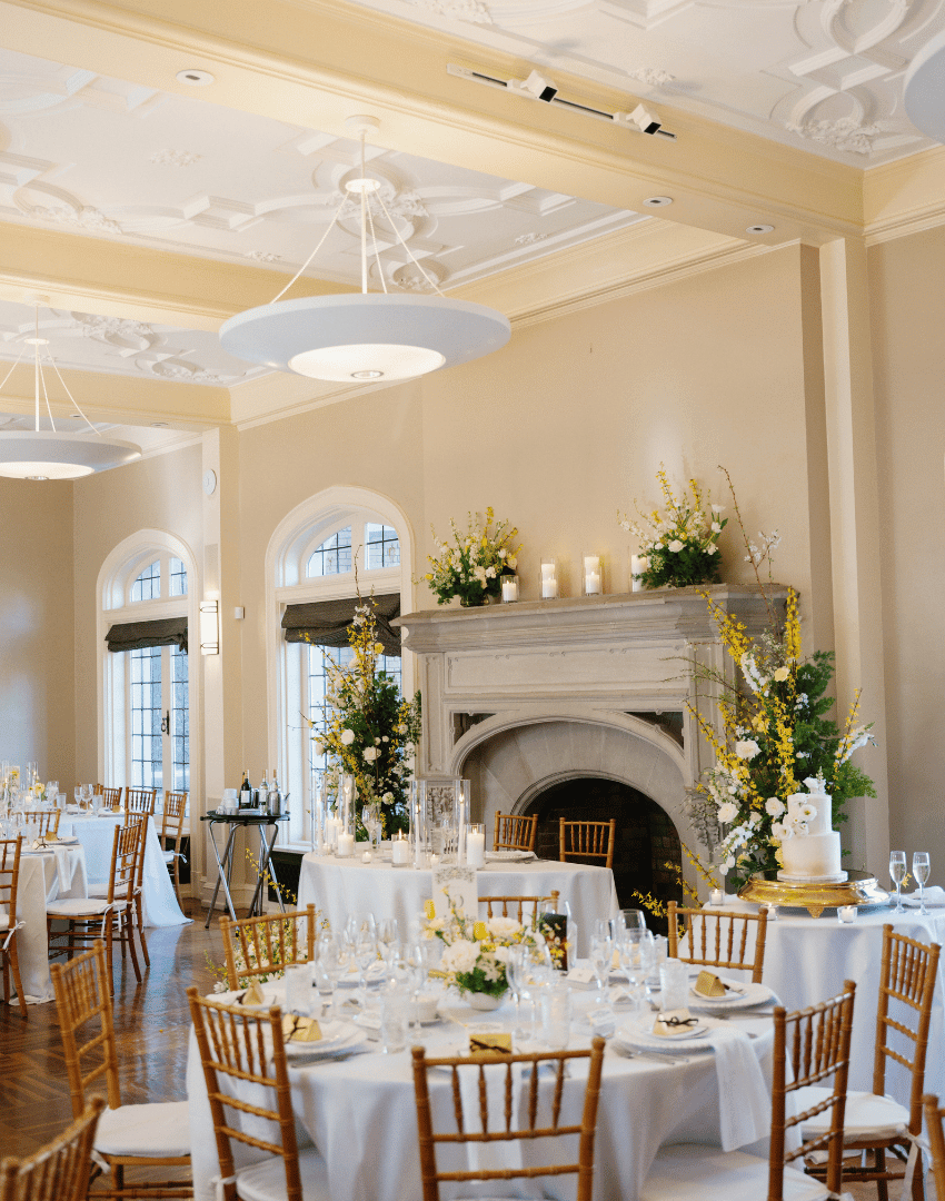 Woven Blooms_Indianapolis florist_spring reception 2.png