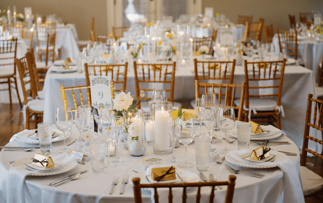 Woven Blooms_Indianapolis florist_spring bouquets 2.png