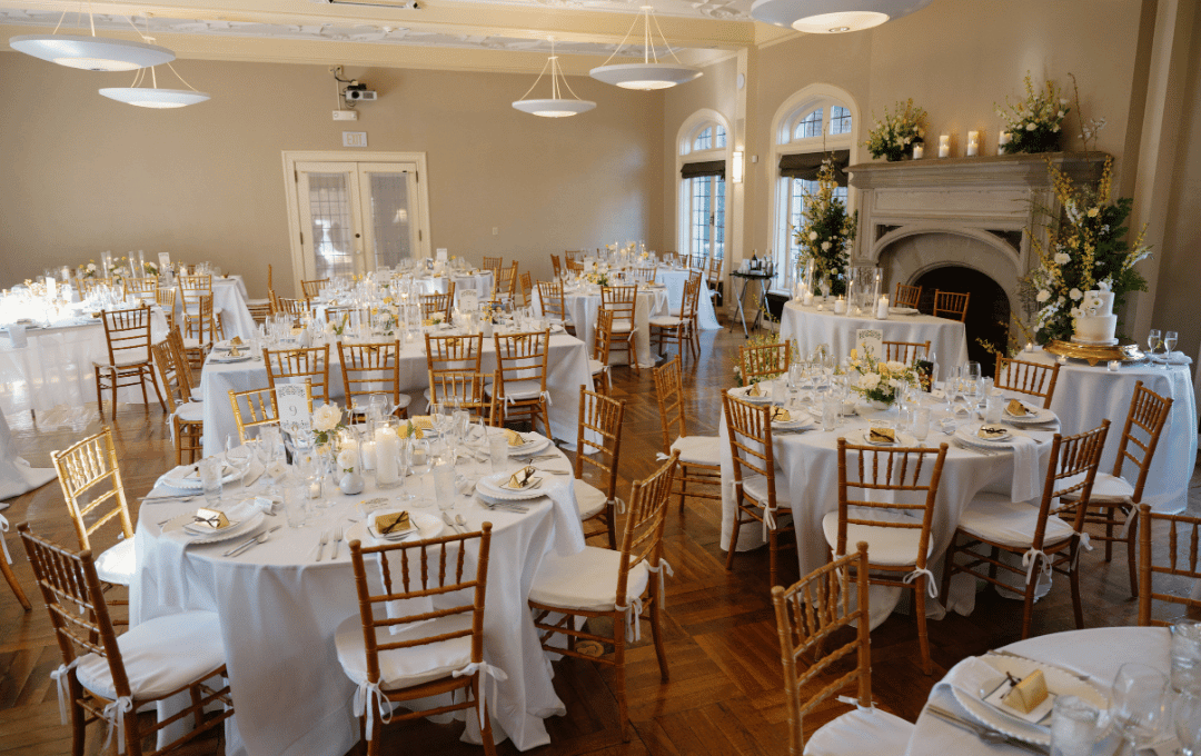 Woven Blooms_Indianapolis Florist_spring bouquets.png