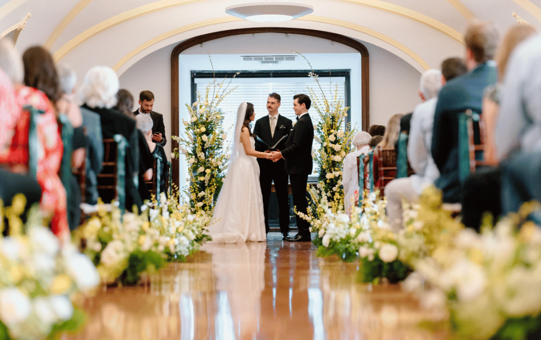 Woven Blooms_Indianapolis florist_wedding family.png