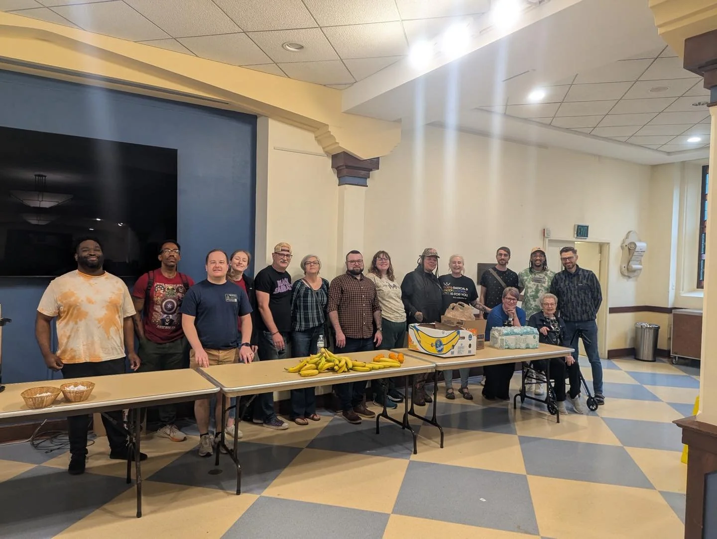 What a delight to be with our neighbors downtown distributing breakfast this morning! 🍳☕️

A special thanks to our partners at Christ Lutheran Church for making breakfast sandwiches and hygiene kits.