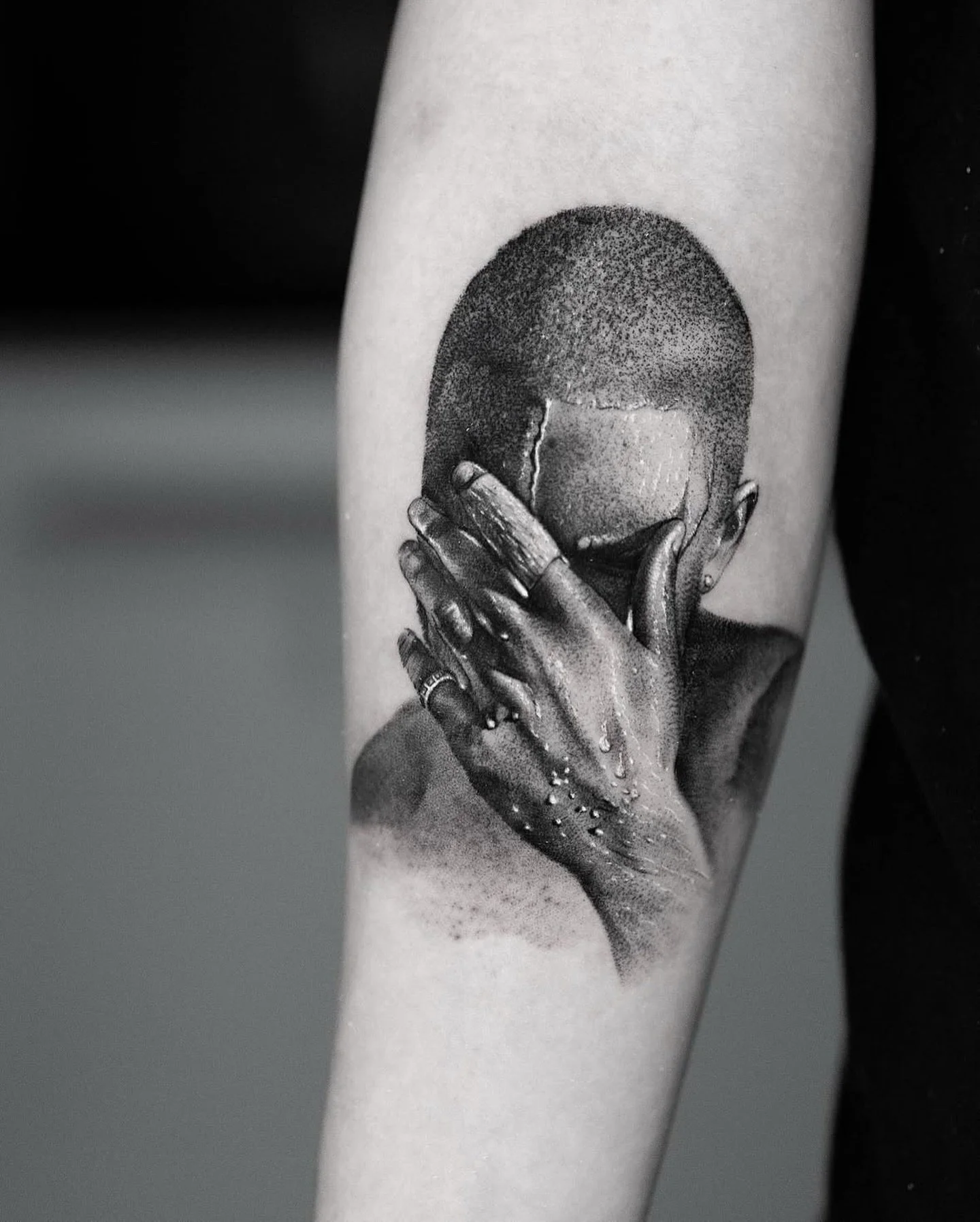 What&rsquo;s your favourite Frank Ocean song?
Done by Resident Artist @suno_tattoo 

Bookings &amp; Inquiries:
📧 info@sjtattoostudio.com